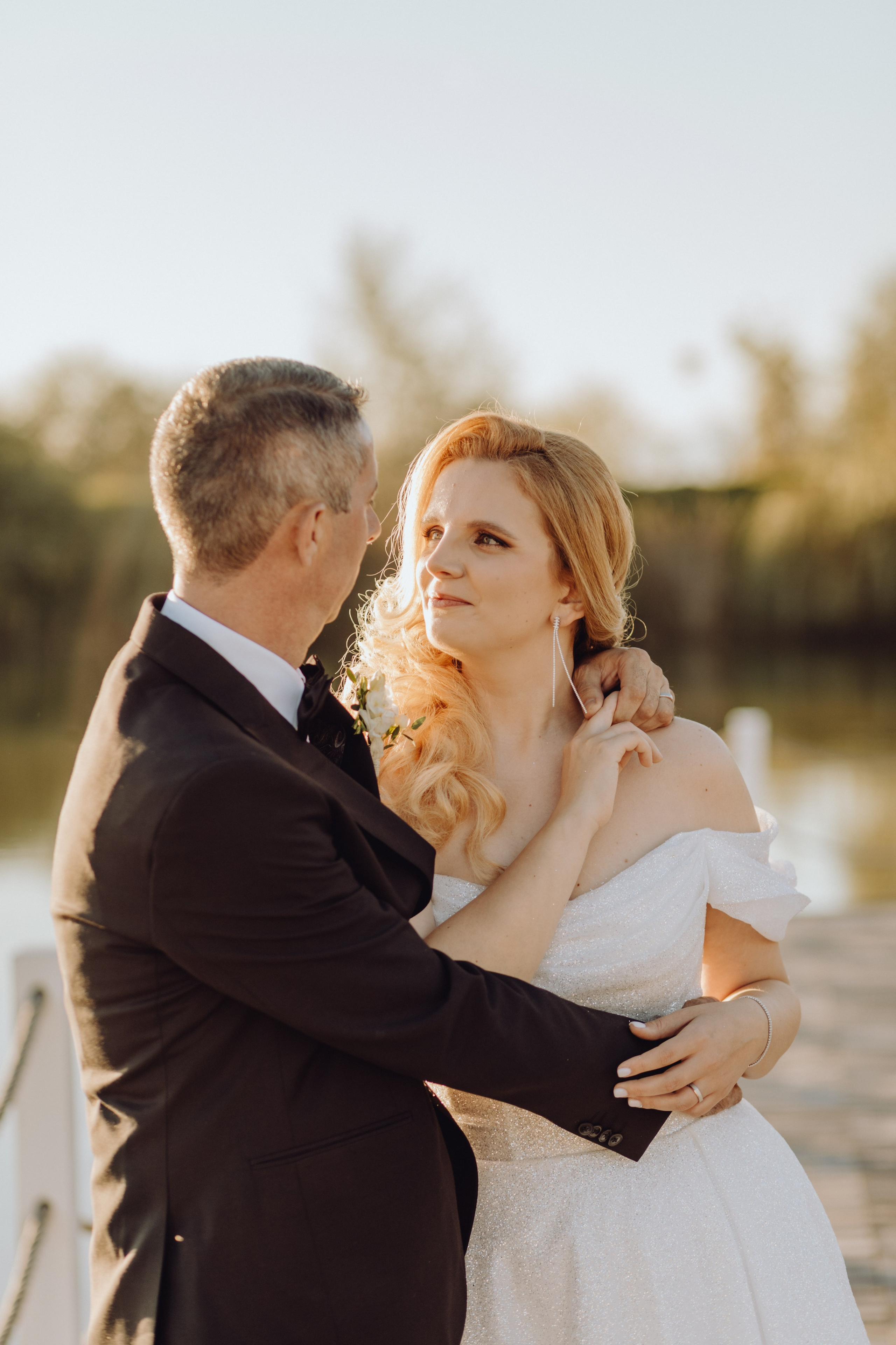 Alexandru & Maria. Wedding & couple photographer from Romania Rut Vetan