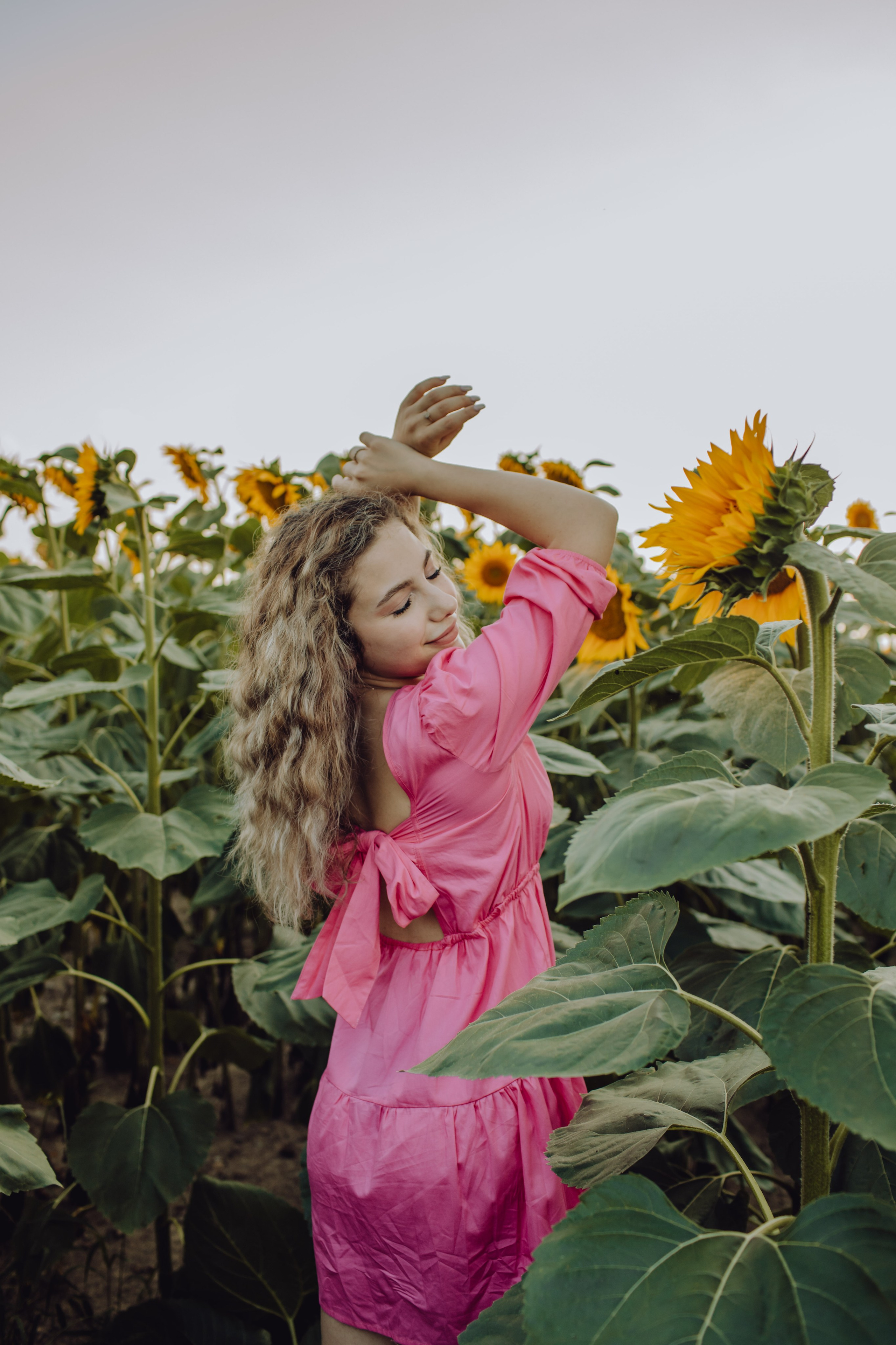 Raul & Larisa. Wedding & couple photographer from Romania Rut Vetan