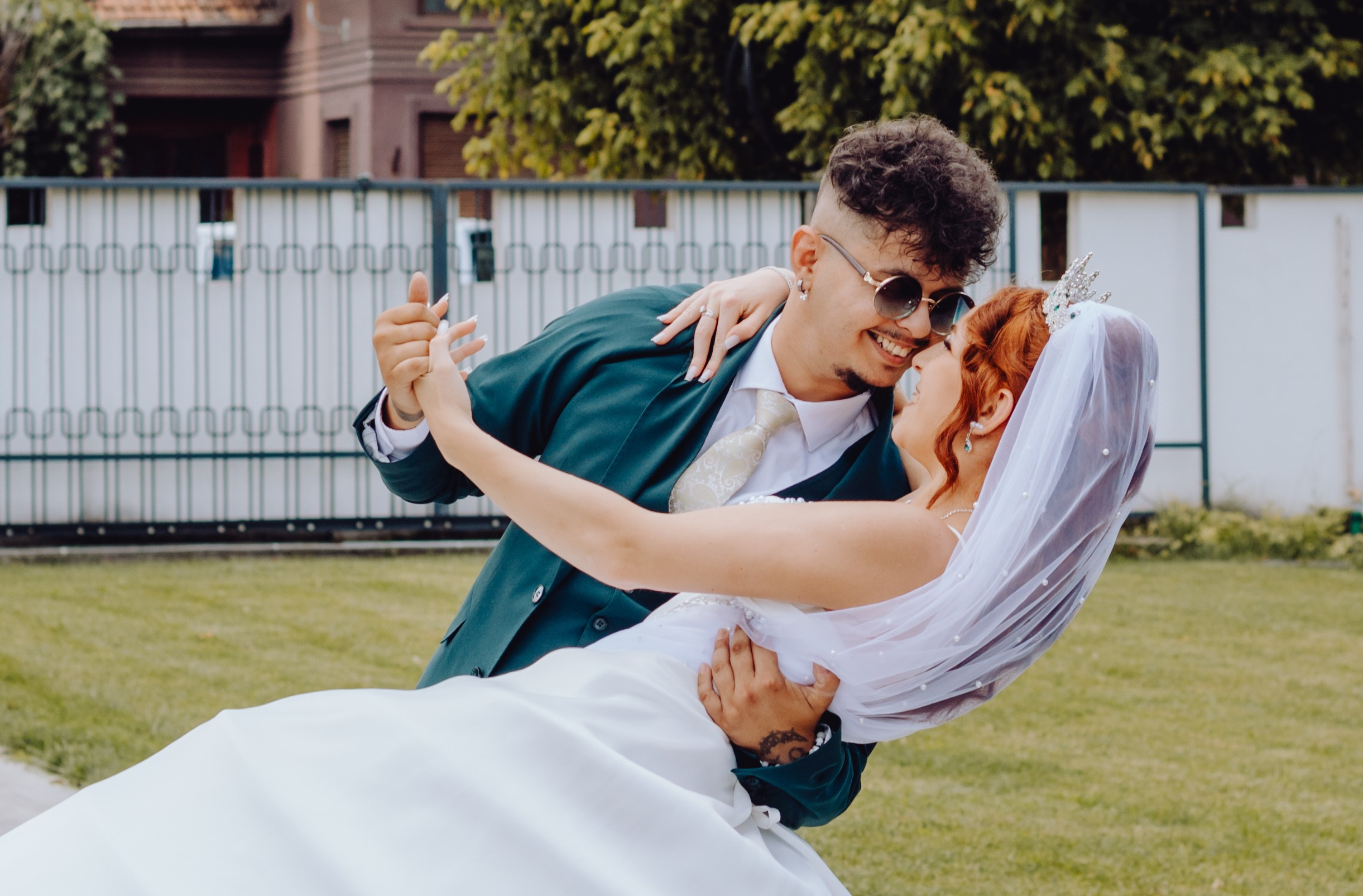 Paul & Maria. Wedding & couple photographer from Romania Rut Vetan