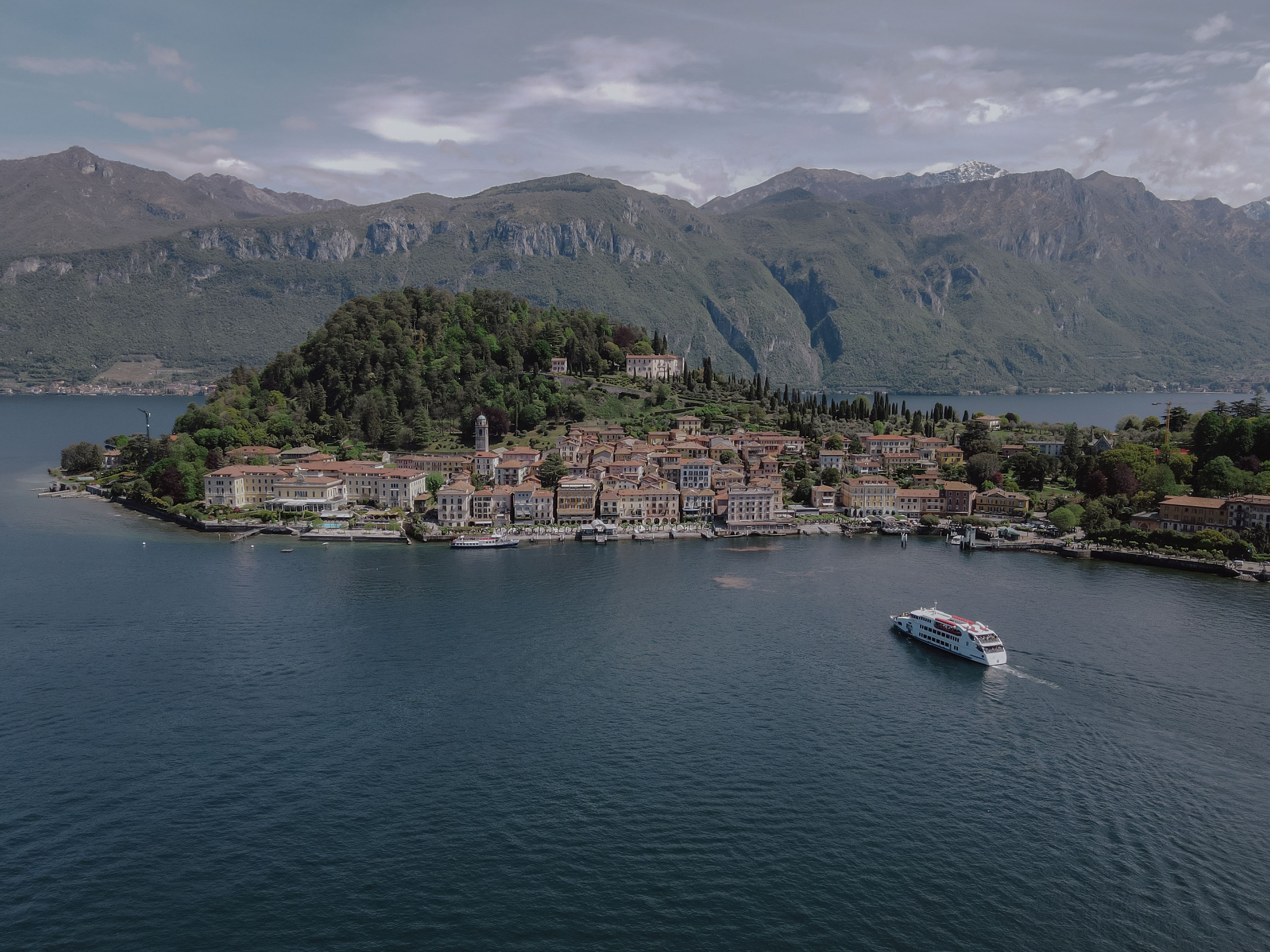Lake Como Elopement Photographer | Intimate Wedding in Italy. Natasha Ferreira Photography