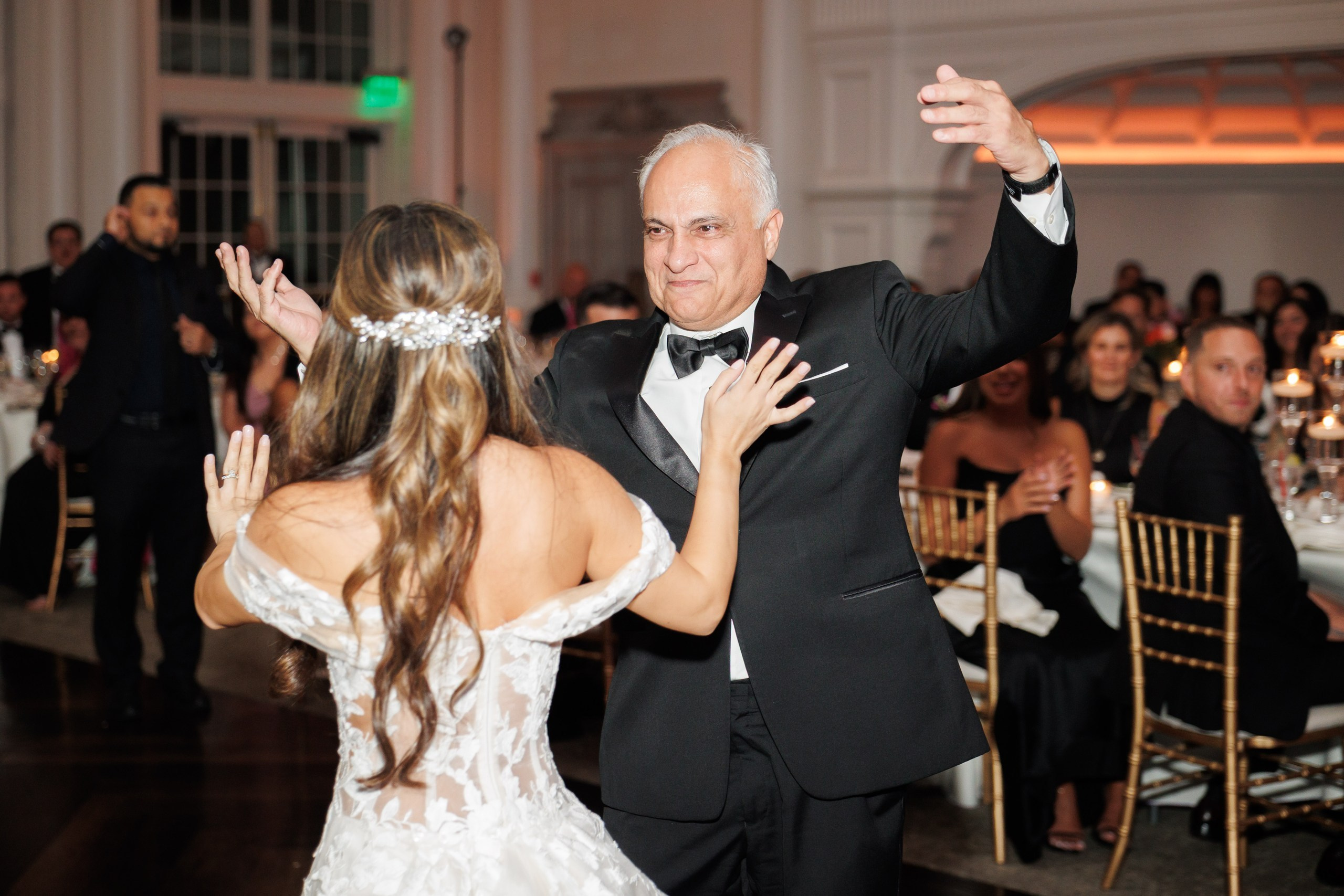 Arianeh & Michael, Park Chateau. Wedding Photo & Video