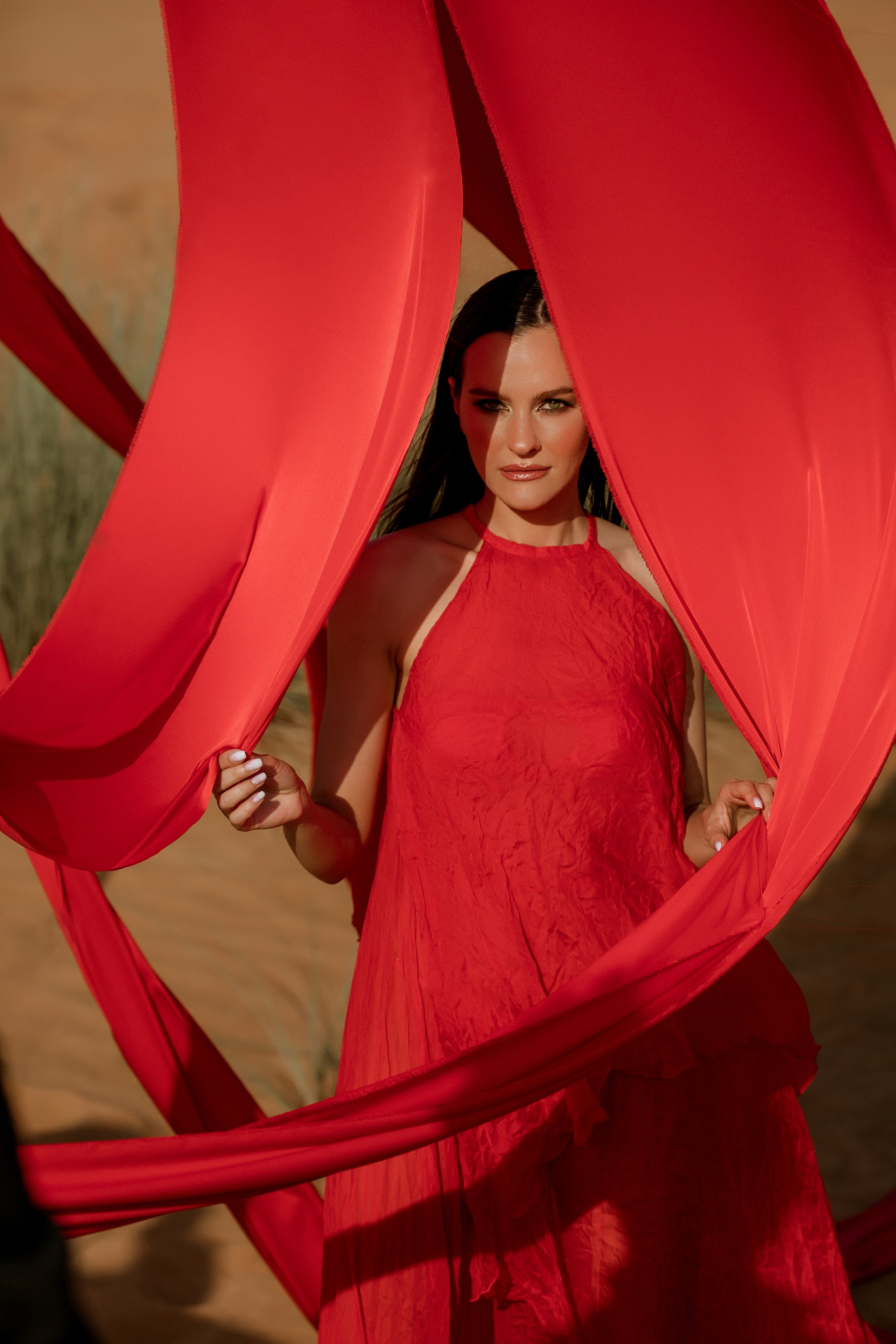 Tamara. Behind the red curtain. Портретний та весільний фотограф Надія Онода