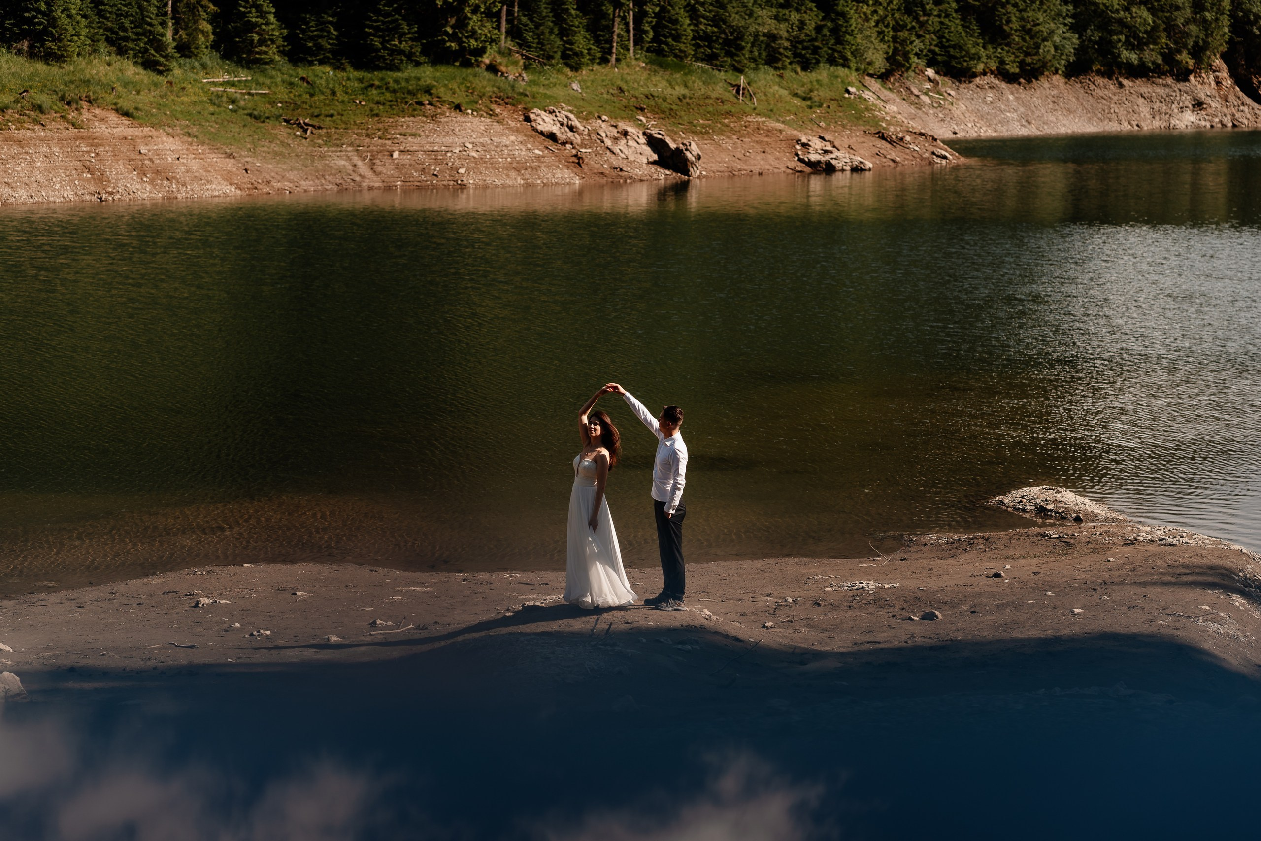 Trash the dress — Lorena&Adi  - Mihai Popa. Mihai Popa |Wedding Photographer | Worldwide | Bucharest