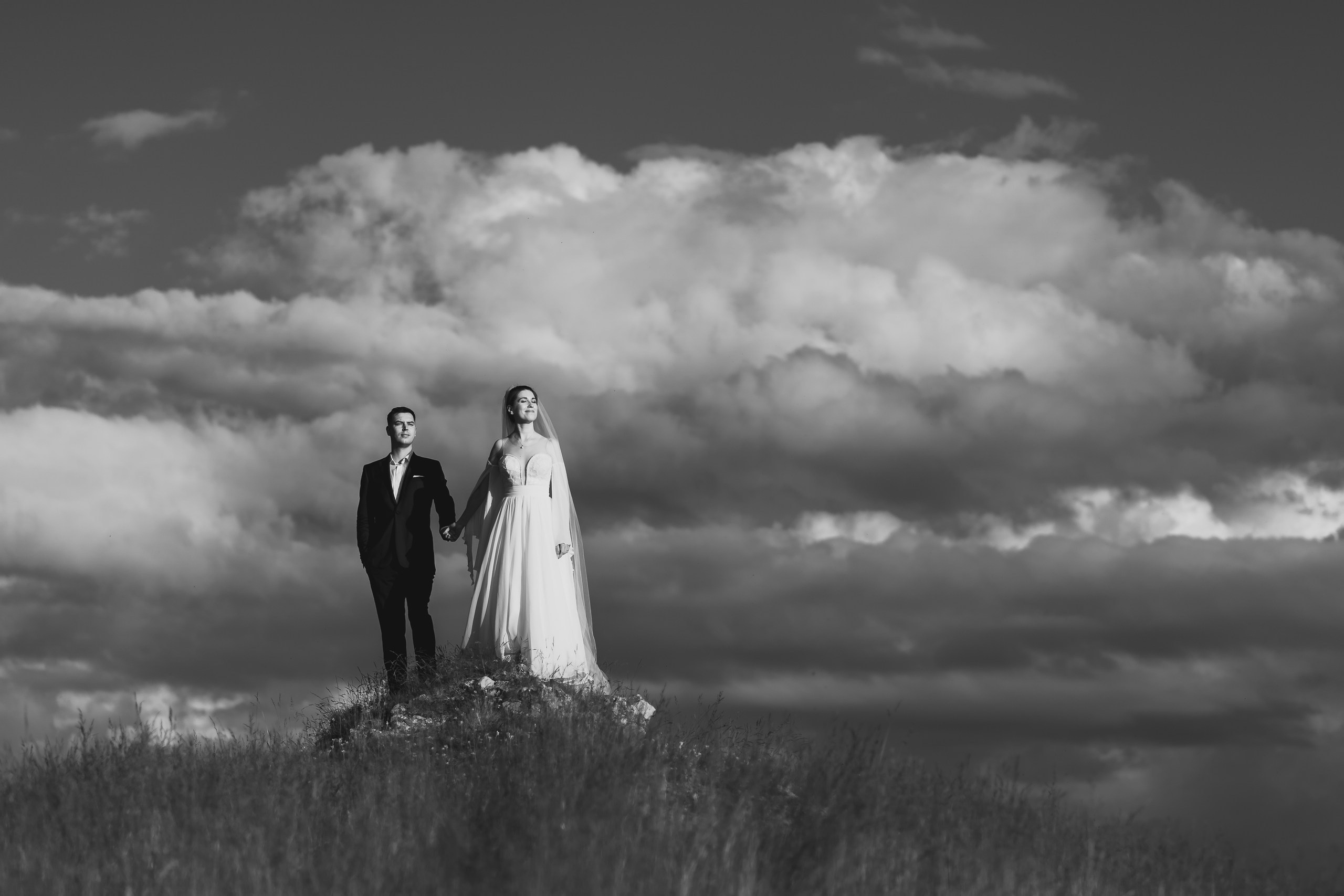 Trash the dress — Lorena&Adi  - Mihai Popa. Mihai Popa |Wedding Photographer | Worldwide | Bucharest