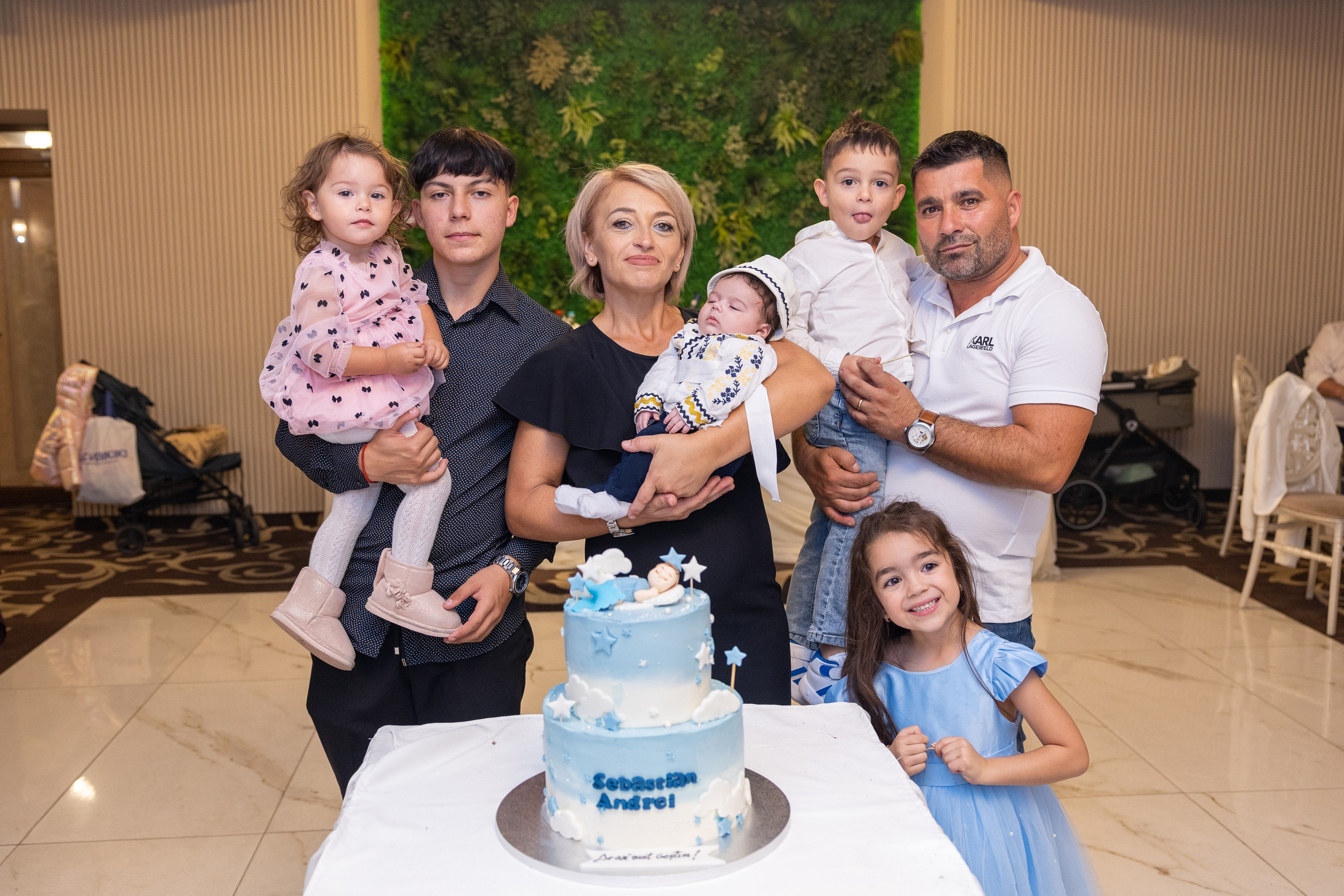 Andrei Sebastian. Moments By Gub