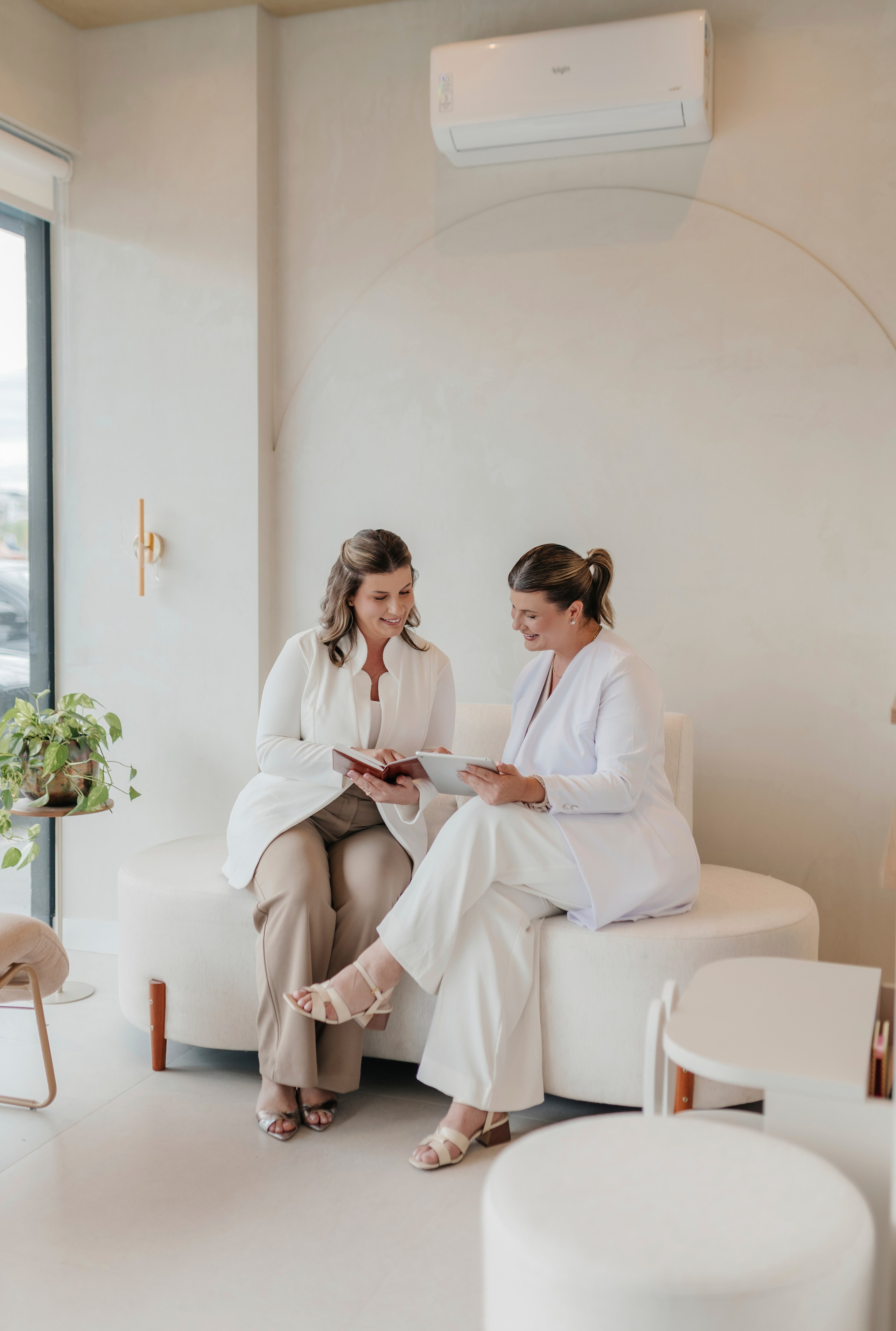 Dra. Adele & Dra. Aline | Dentistas. Coraafotografia.com