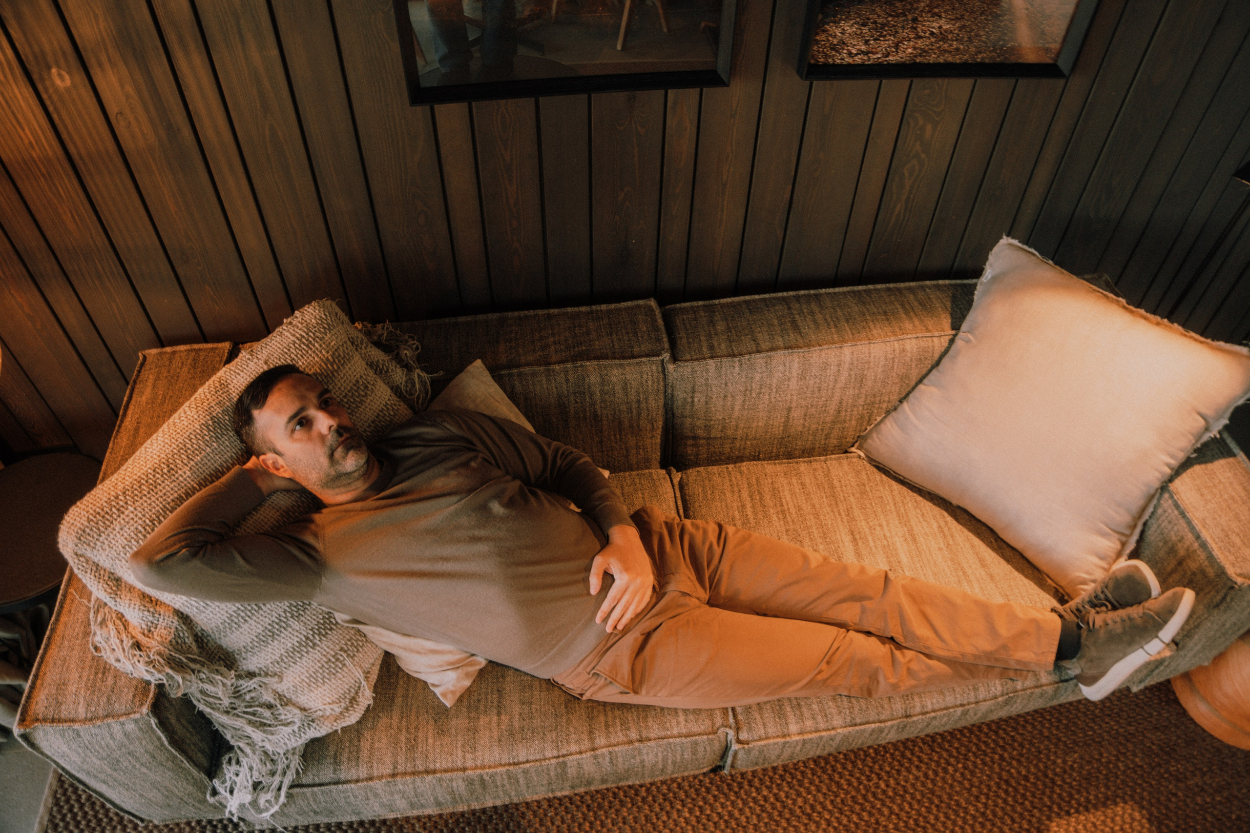 Sesión familiar en el bosque. Fotografía profesional en Calafell - Elena Medvedeva