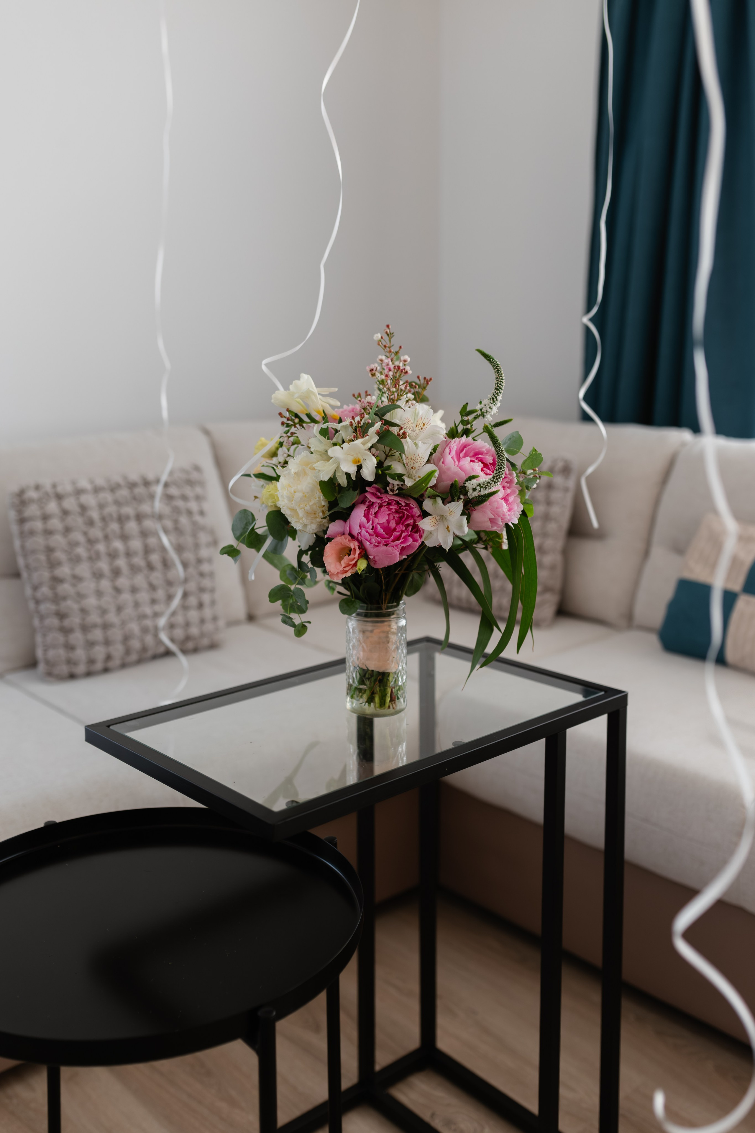 Flori & Cosmin. Main