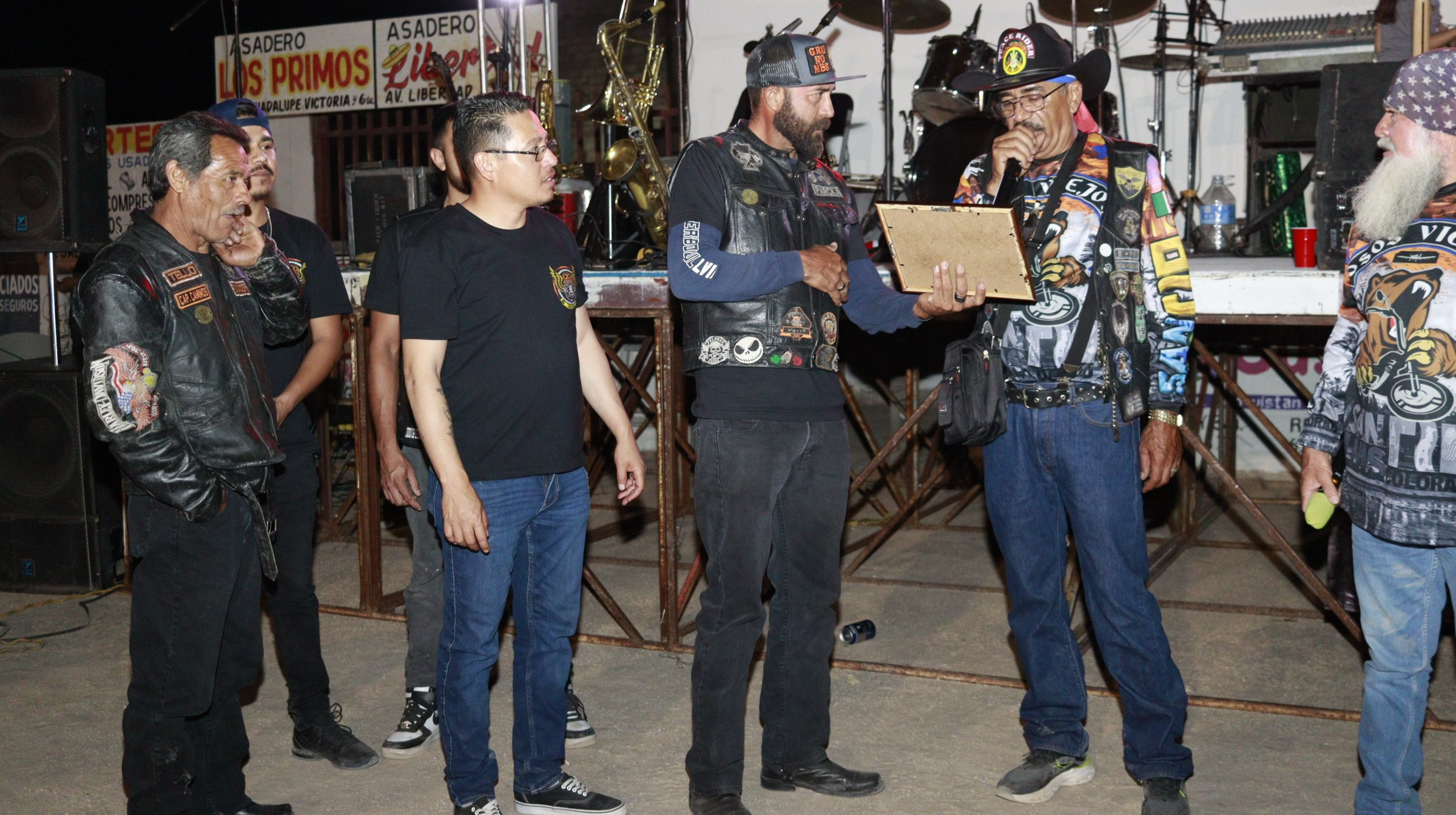 OSOS VIEJOS, 2DO ANIVERSARIO. Principal