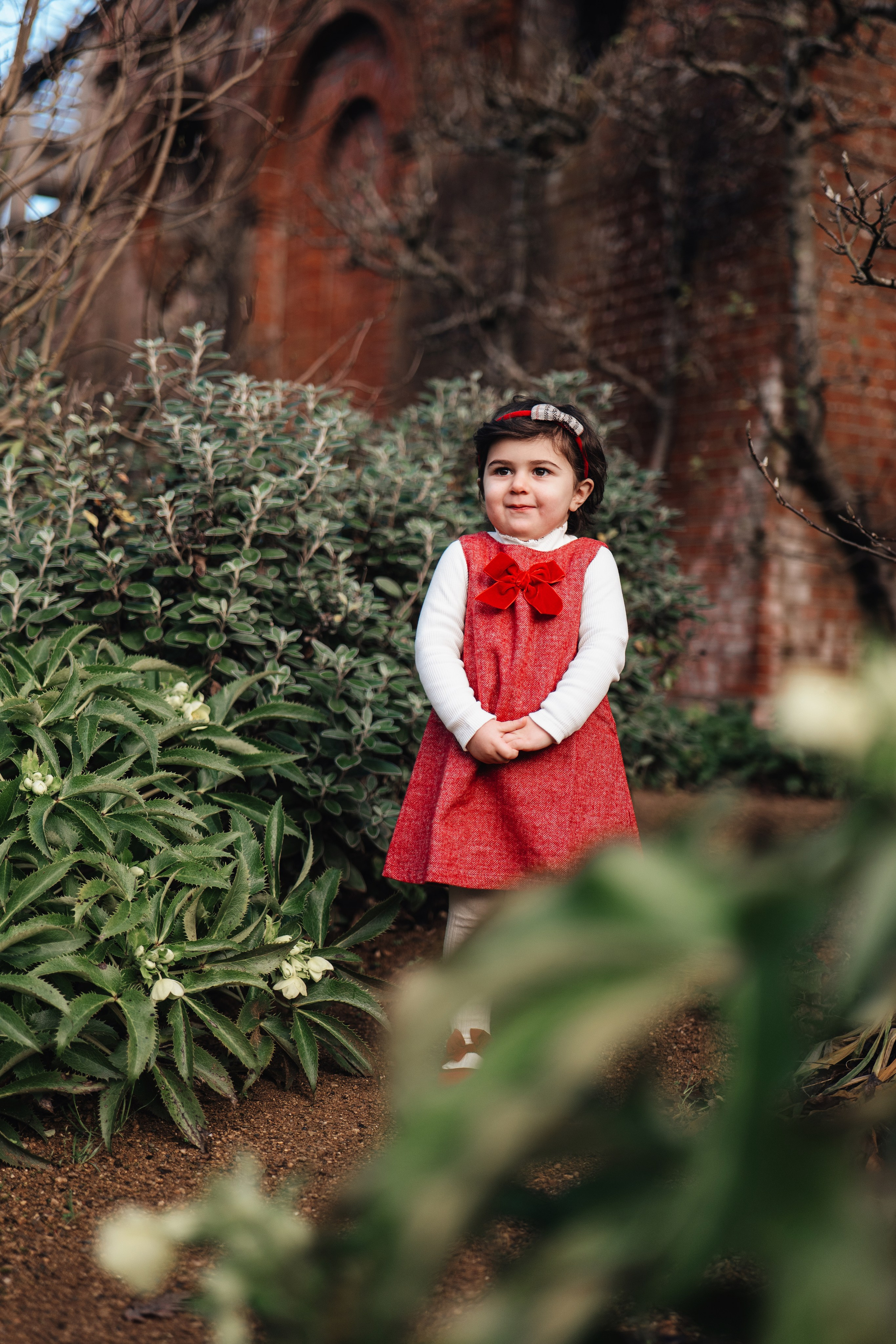 Сhild photoshoot in London’s The Hill Garden and Pergola. Wedding and family photographer in London