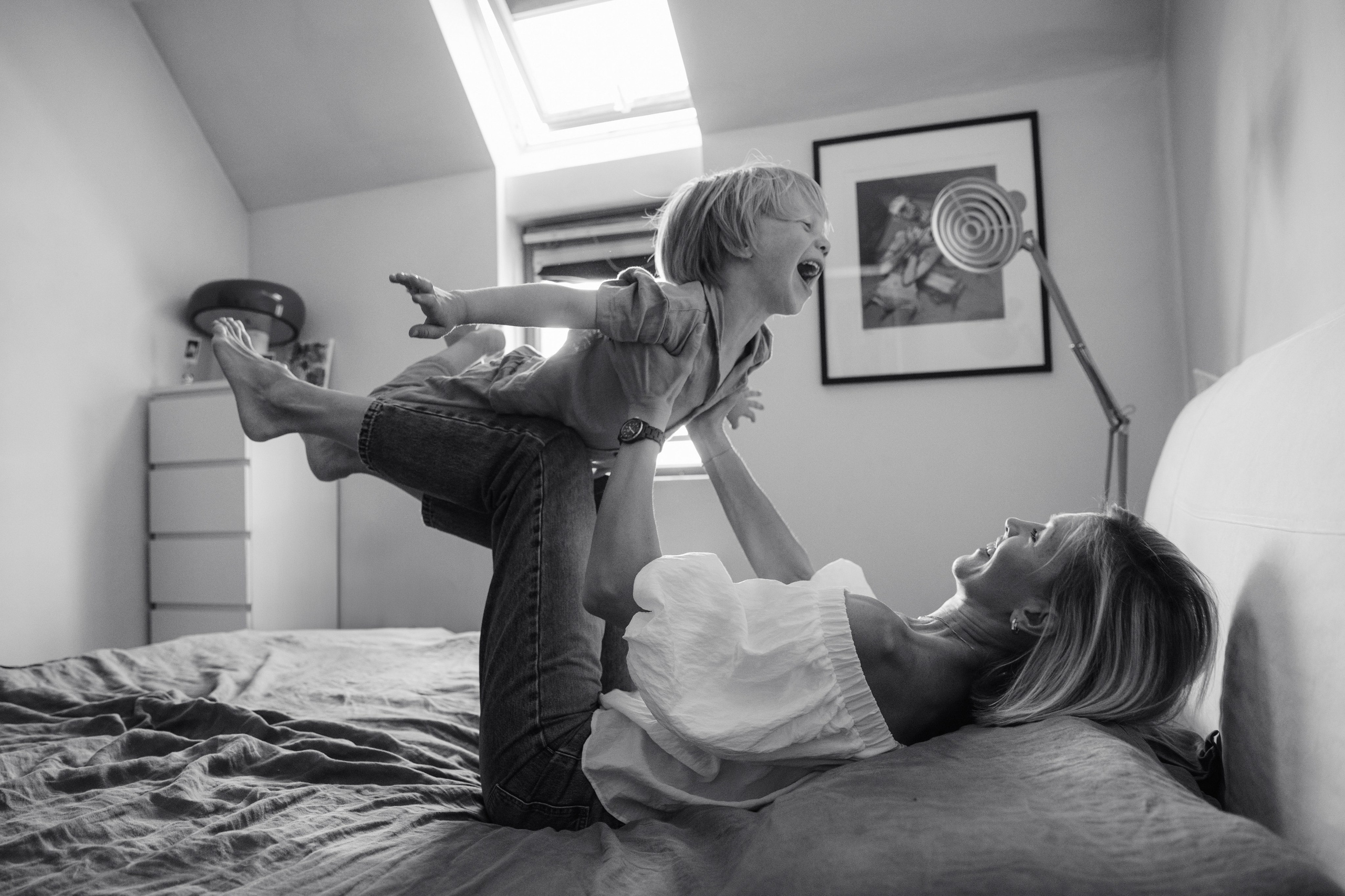 Family At Home Photoshoot in Paris | Natural Lifestyle Photography. Paris Wedding Photographer