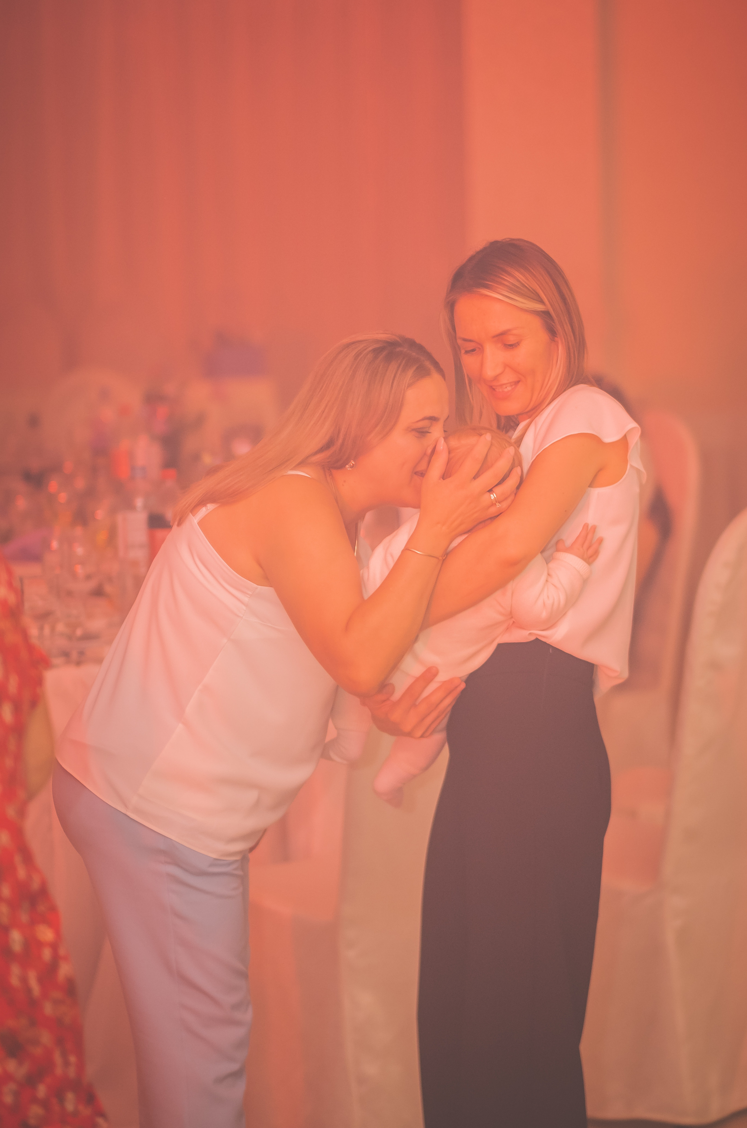 Servicii foto și video la botez și cumetrie Chișinău, Orhei, Hîncești,. V Studio