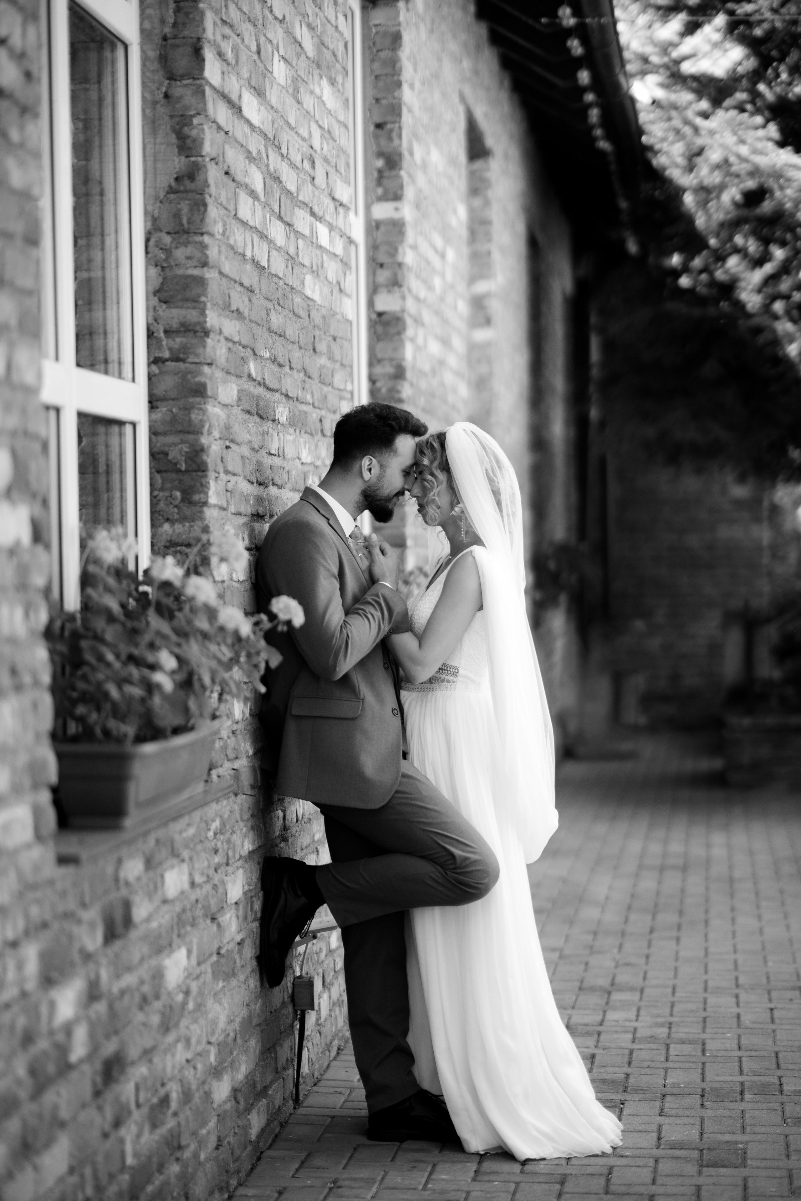 Octavia & Theo. Destination Wedding Photographer Alex Pasarelu