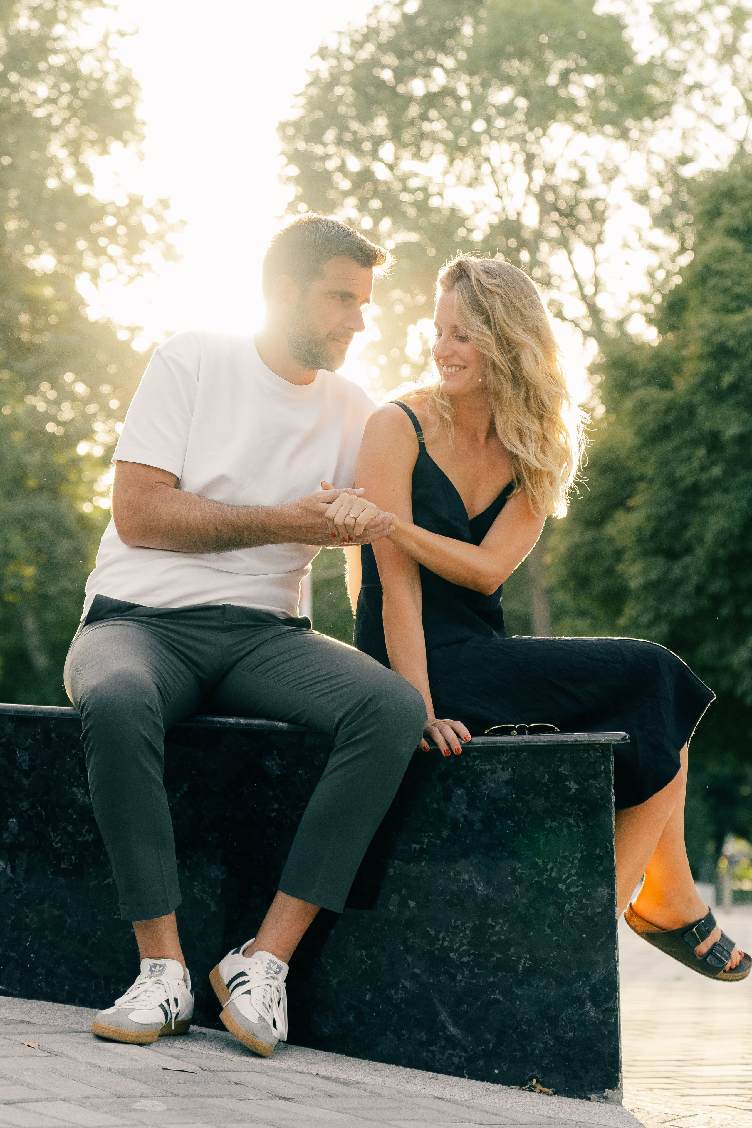 Love Story photoshoot in Samarkand with the backdrop of Gur-Emir. Photographer in Uzbekistan and Samarkand Djasur Marupov