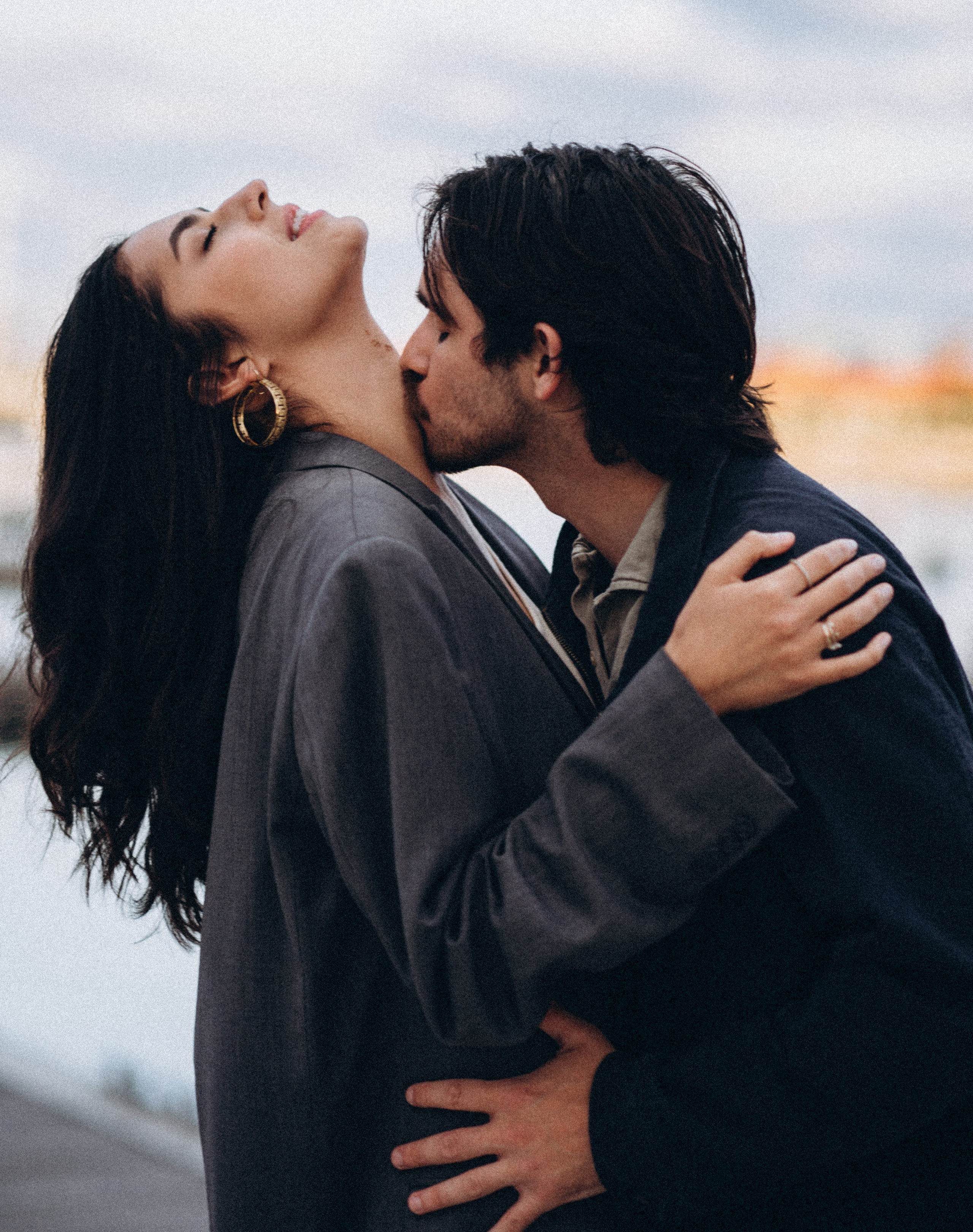 Passionate couple photoshoot in Madrid, Spain — capturing an intimate embrace filled with emotion and connection, ideal for those searching for love story or couple photography in Madrid and romantic destinations across Spain.