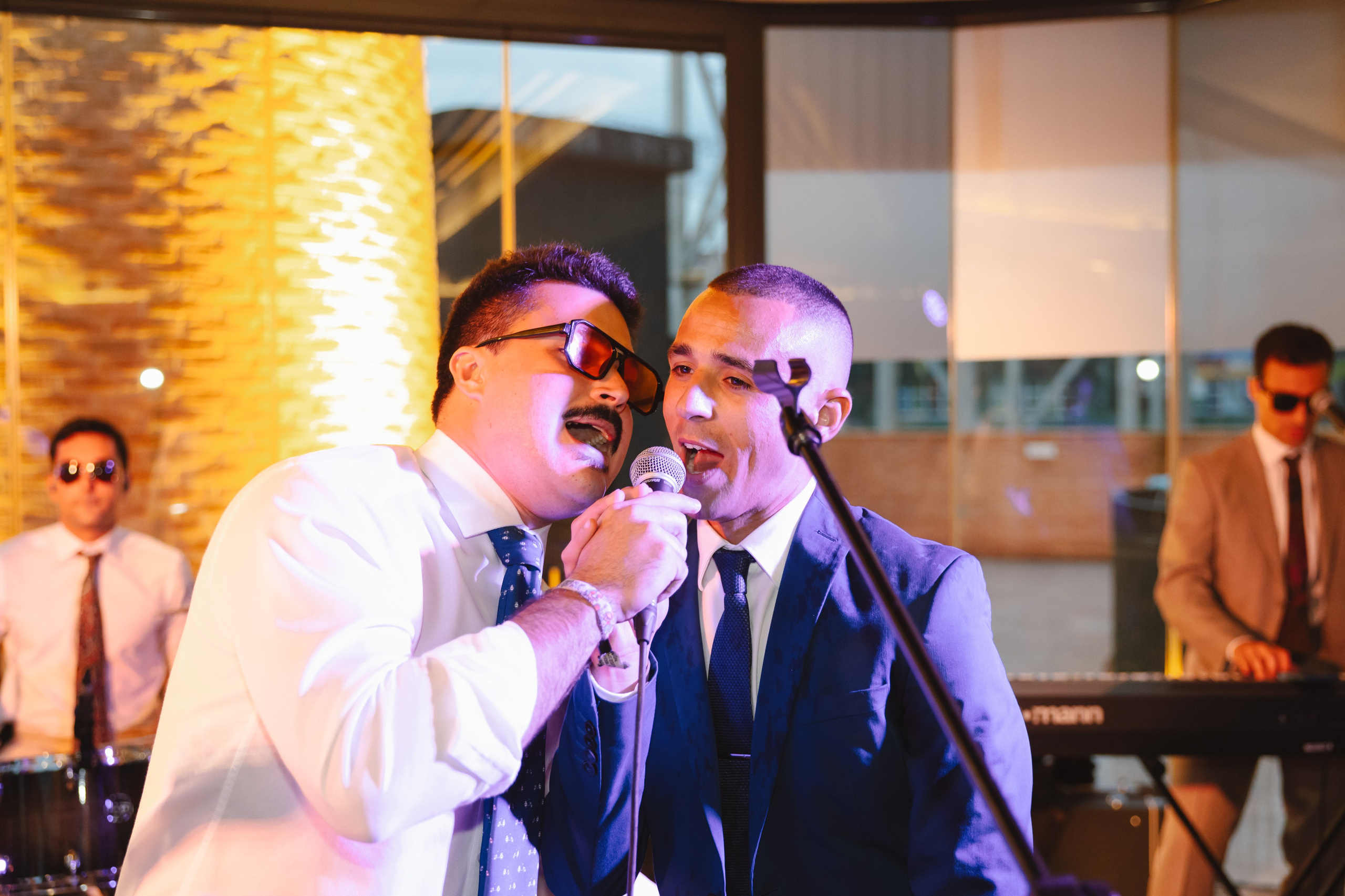 EVA & GUILLE. Fotógrafo y Videografo de bodas y eventos