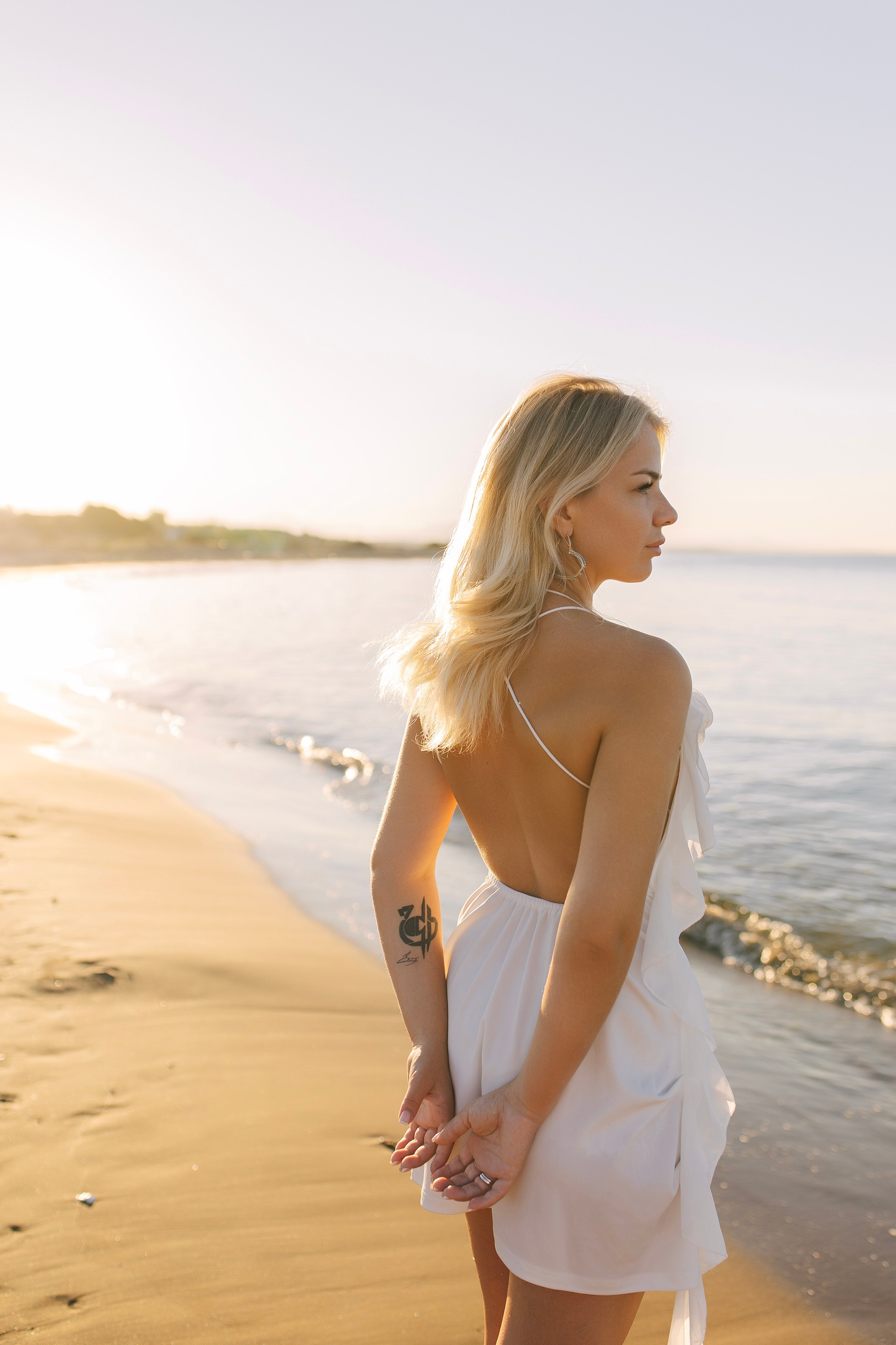 Sunset. Love Story on the beach in Side at sunrise. Professional Photographer in Alanya, Side, Belek, Antalya. Turkiye