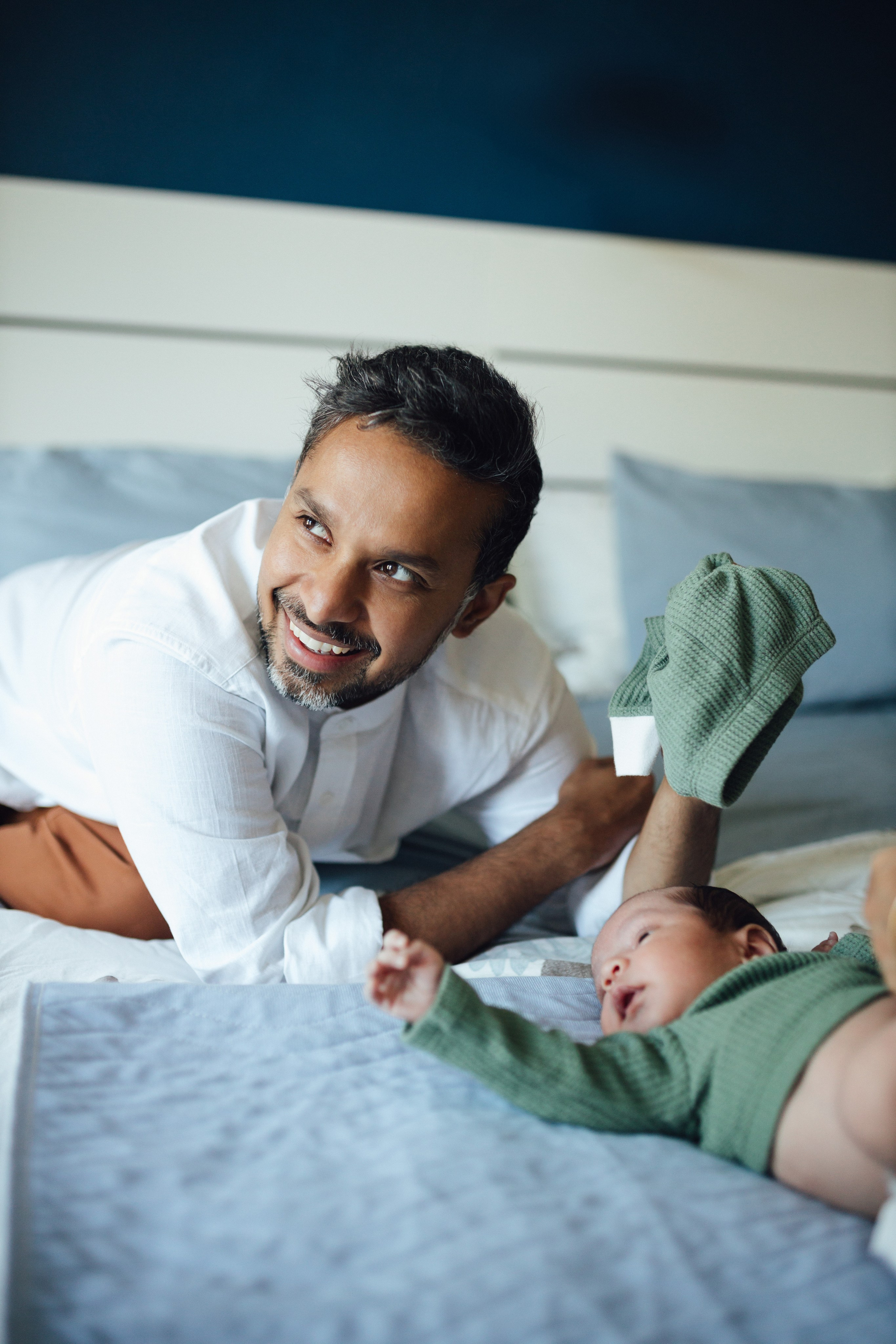 Cozy Home Photo Session. Maternity, newborn photographer in the Bay Area|Iryna Rakivnenko