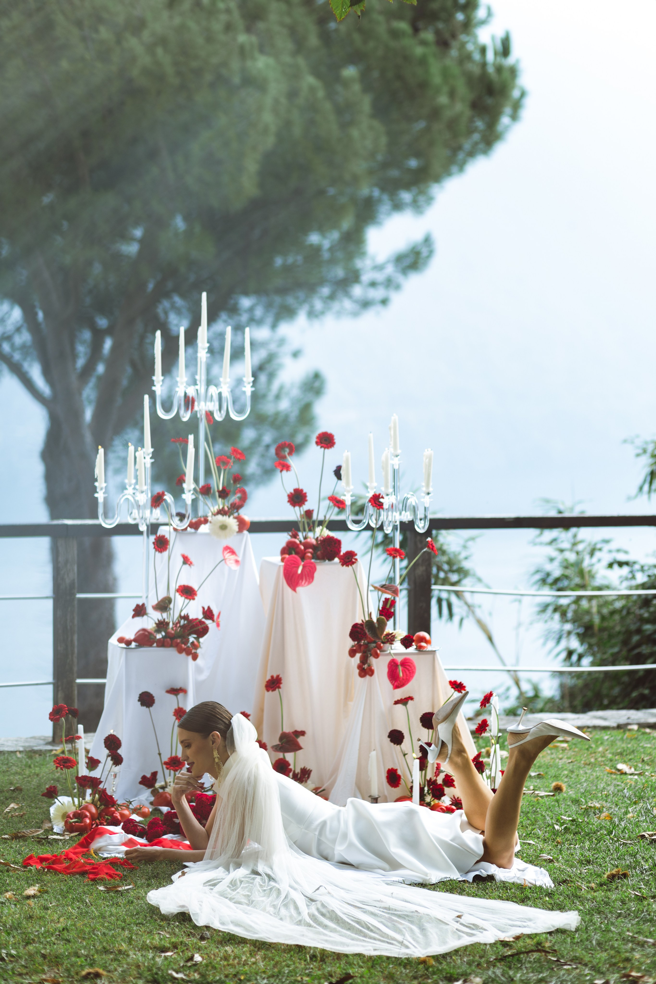 Julia — Red Wedding Editorial on Lake Como. Liza Bizzaro — Italy Wedding, Love Story & Portrait Photographer in Milan, Turin, Piedmont and Across Italy