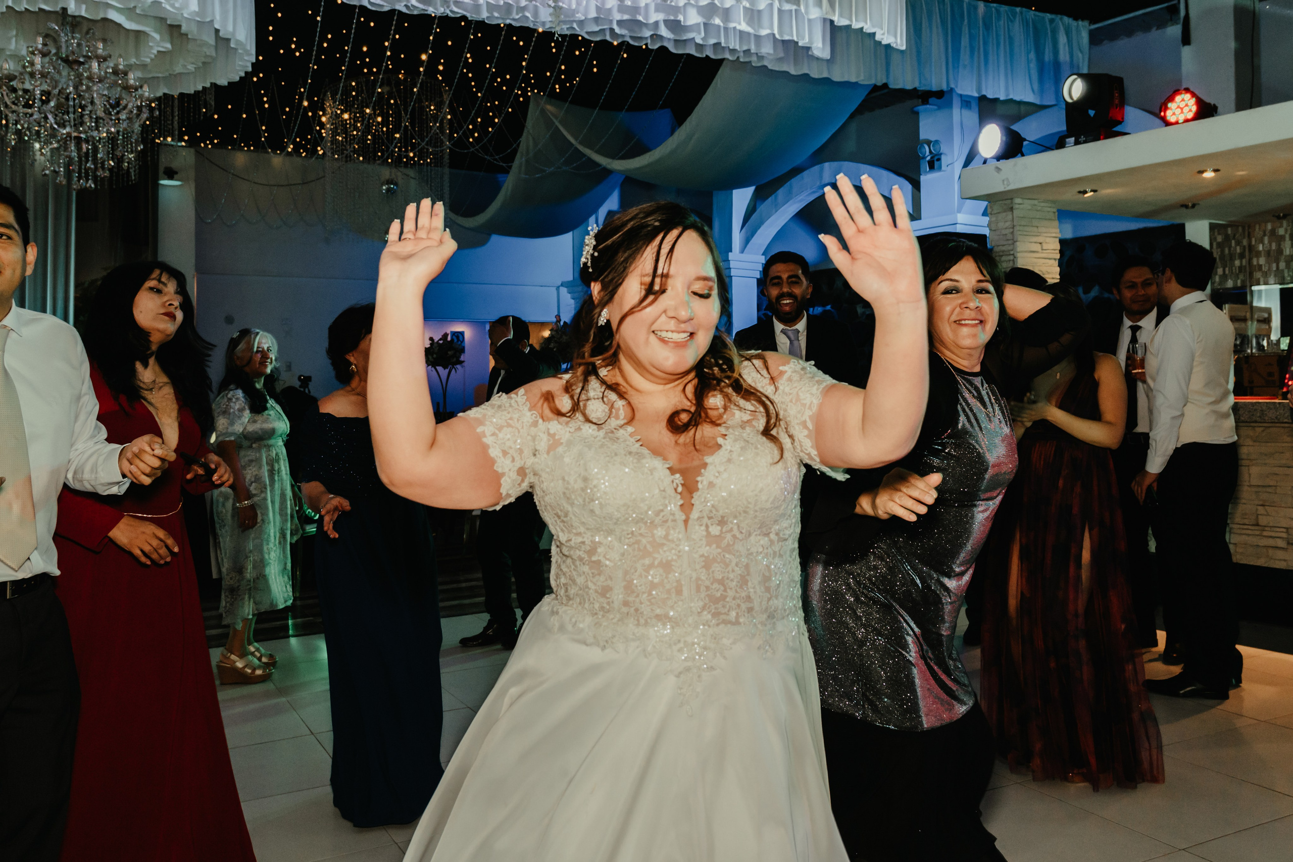 VANIA + LUIS BODA CIVIL. Studio KVTA | Fotografía y Video de Bodas en Arequipa