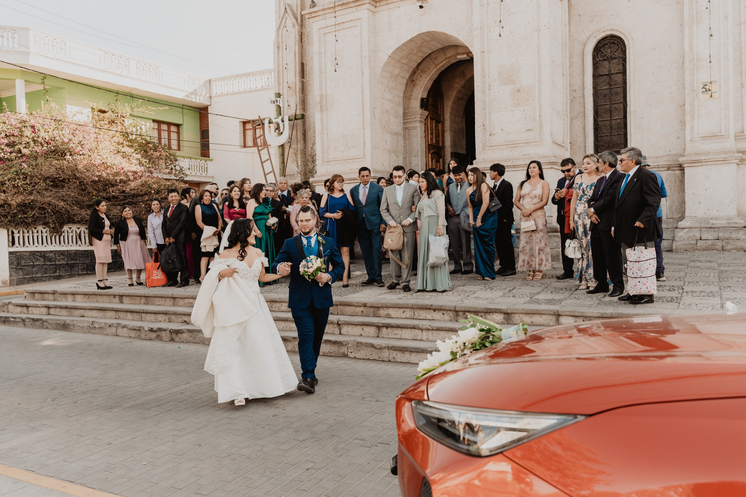 GABRIELA + JORGE | BODA CIVIL RELIGIOSA. Studio KVTA | Fotografía y Video de Bodas en Arequipa