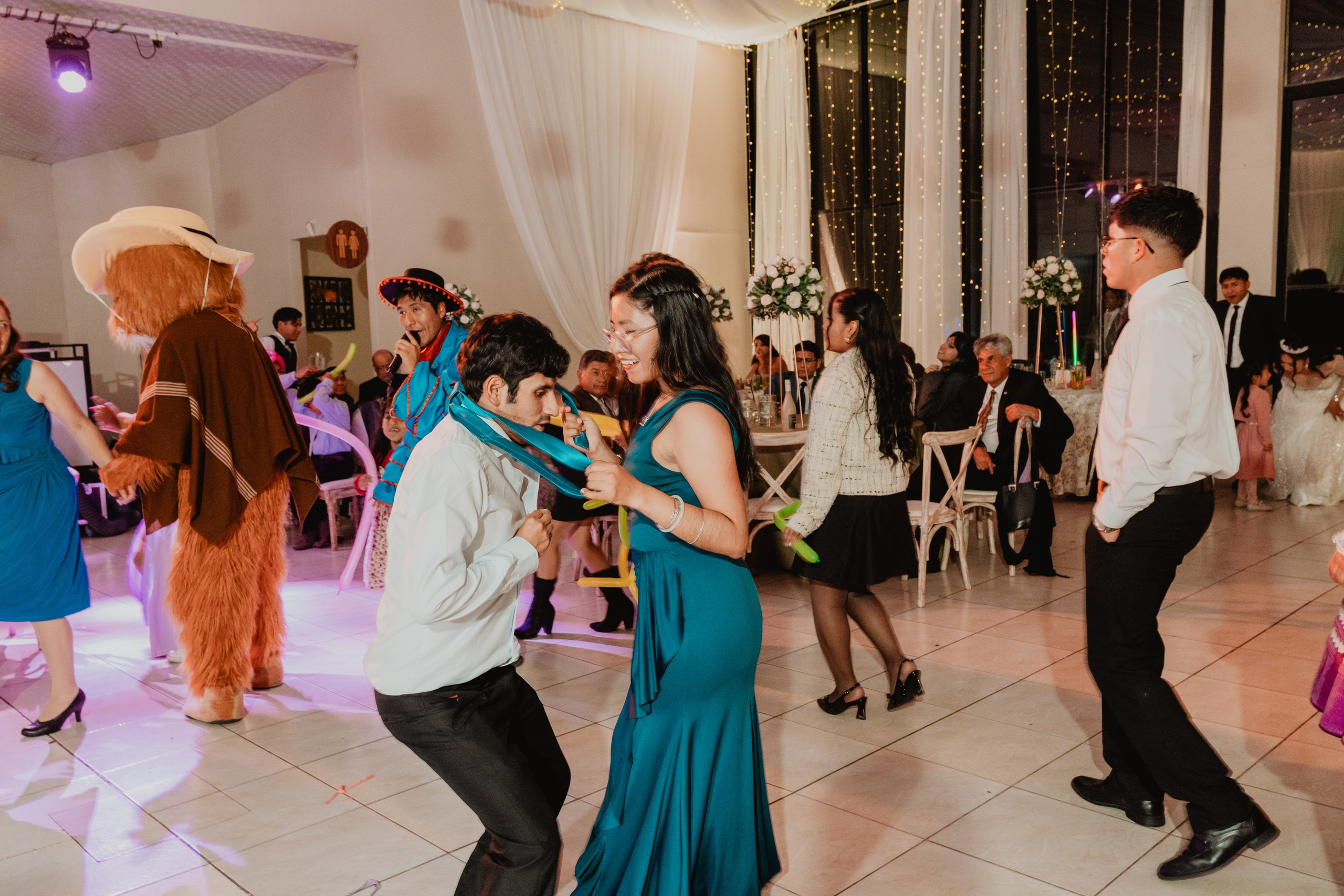 FERNANDO + MARIBEL | BODA RELIGIOSA. Studio KVTA | Fotografía y Video de Bodas en Arequipa
