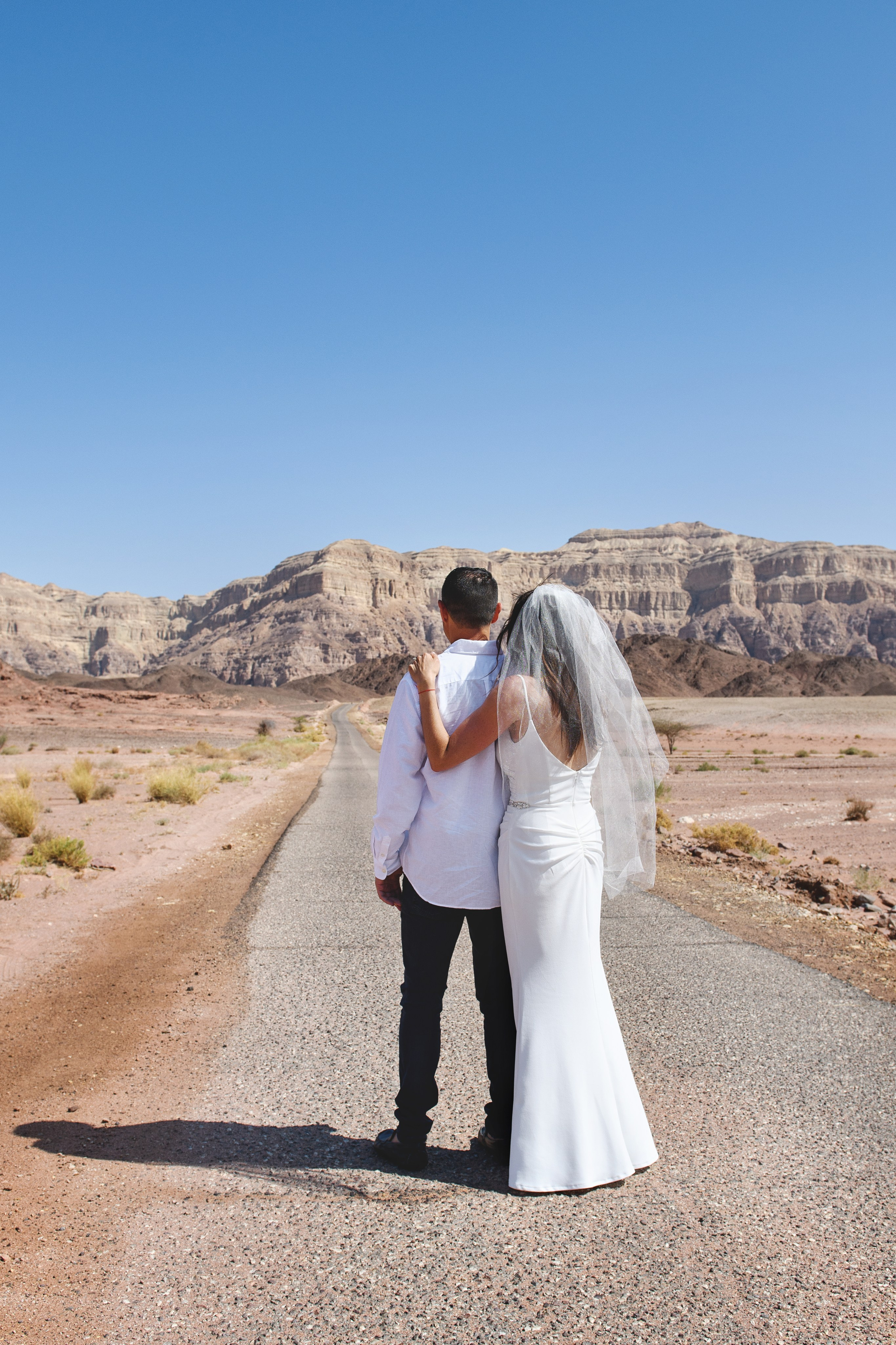 Wedding in the Timna park for Guy & Jodie. Family children pregnancy love stories photographer in Eilat Israel Olga Amchislavsky