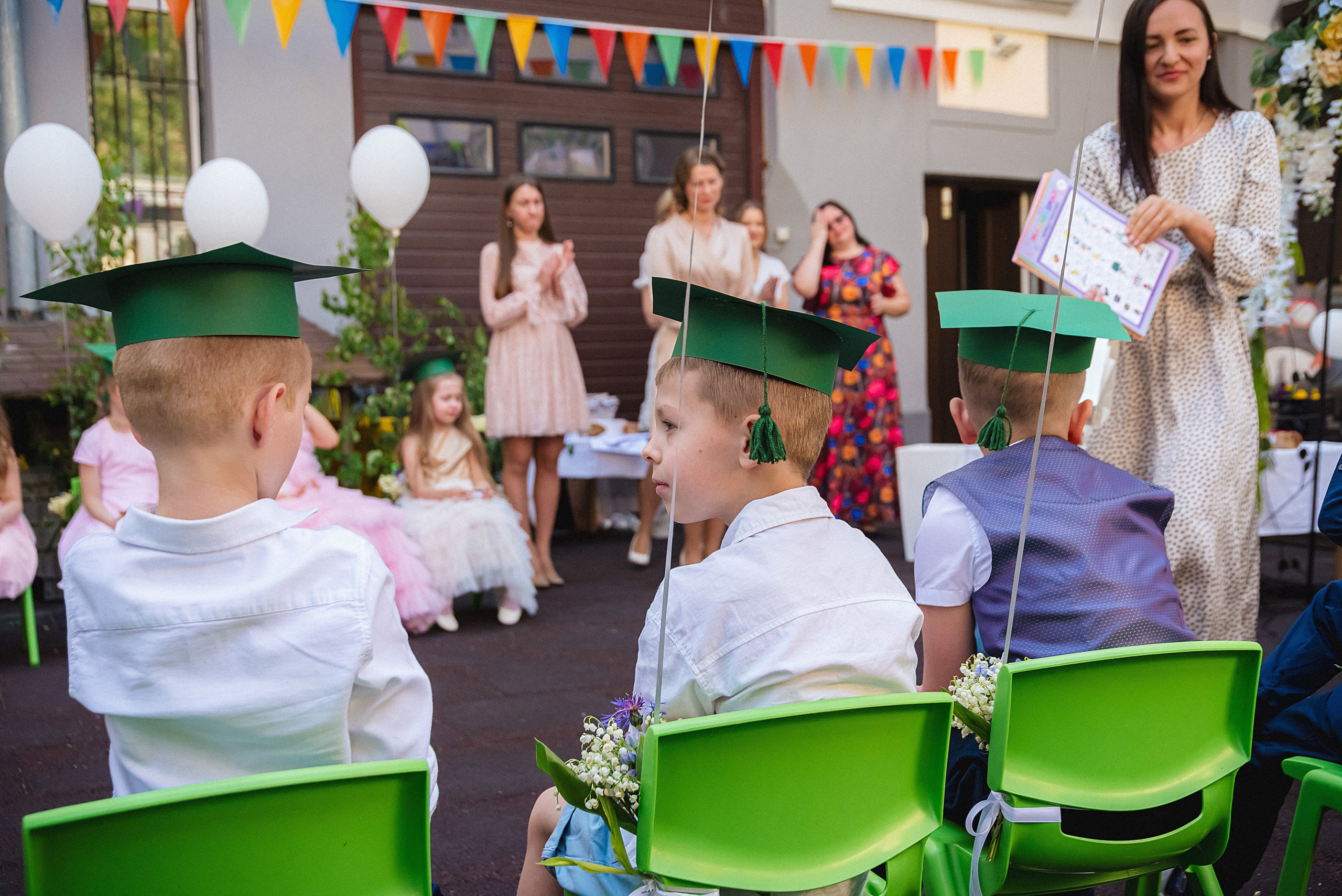 Zīles Skolas Izlaidums. Fotogrāfs Rīgā. Gīmenes, individuālās un dažādu produktu fotosesijas