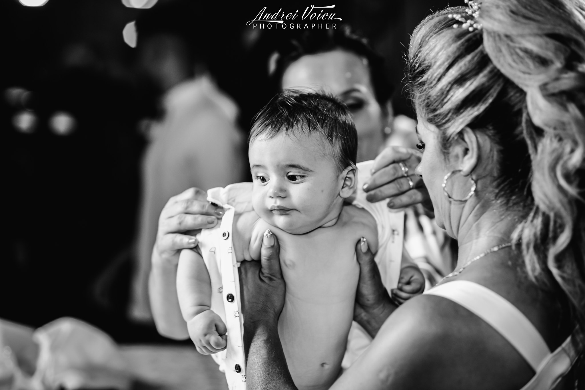 Fotografia de botez. Andrei Voicu Fotograf. Povești nescrise, surprinse atent