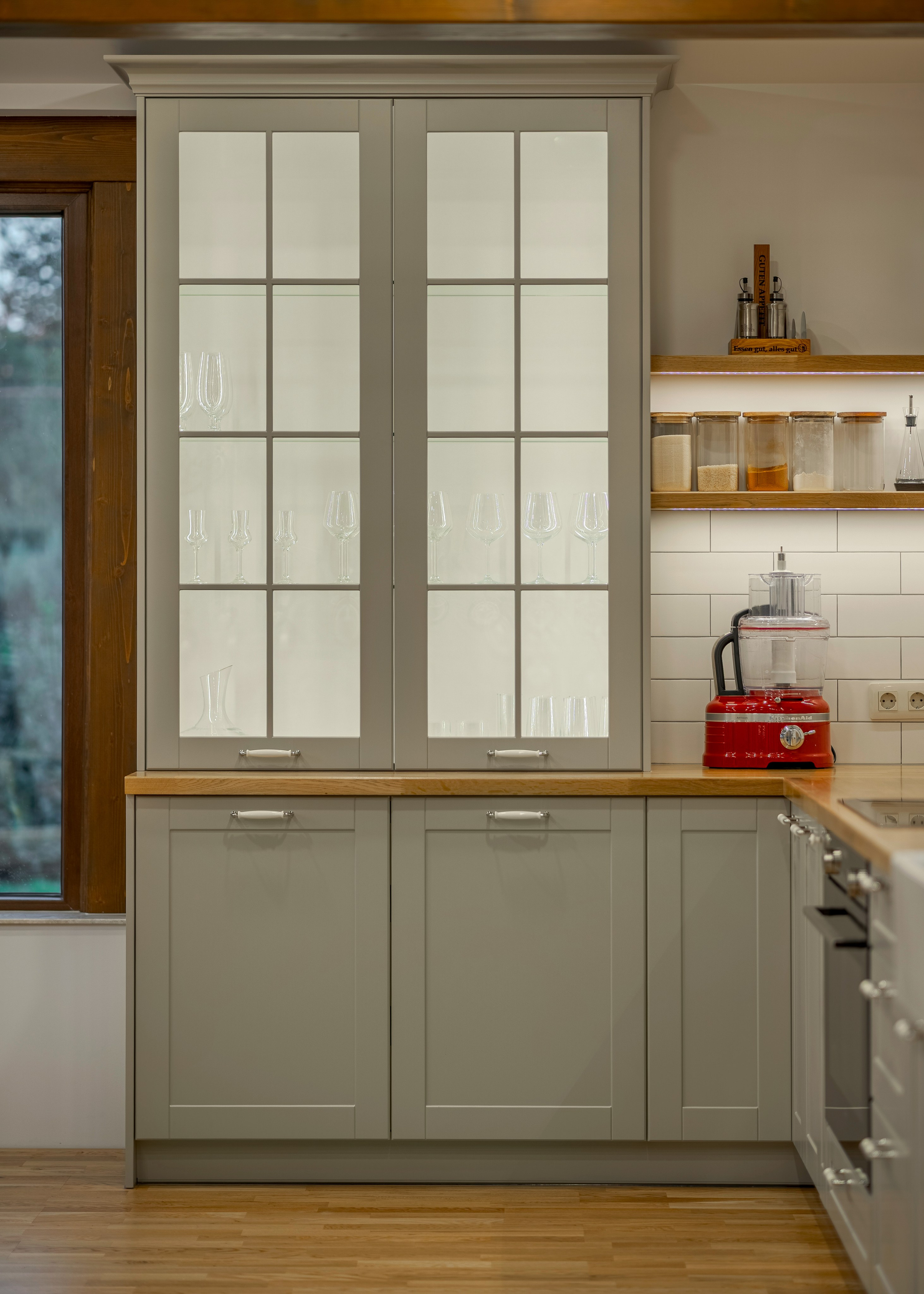 Кухня бижу от мебели Русев. Професионален фотограф в Пловдив и областта