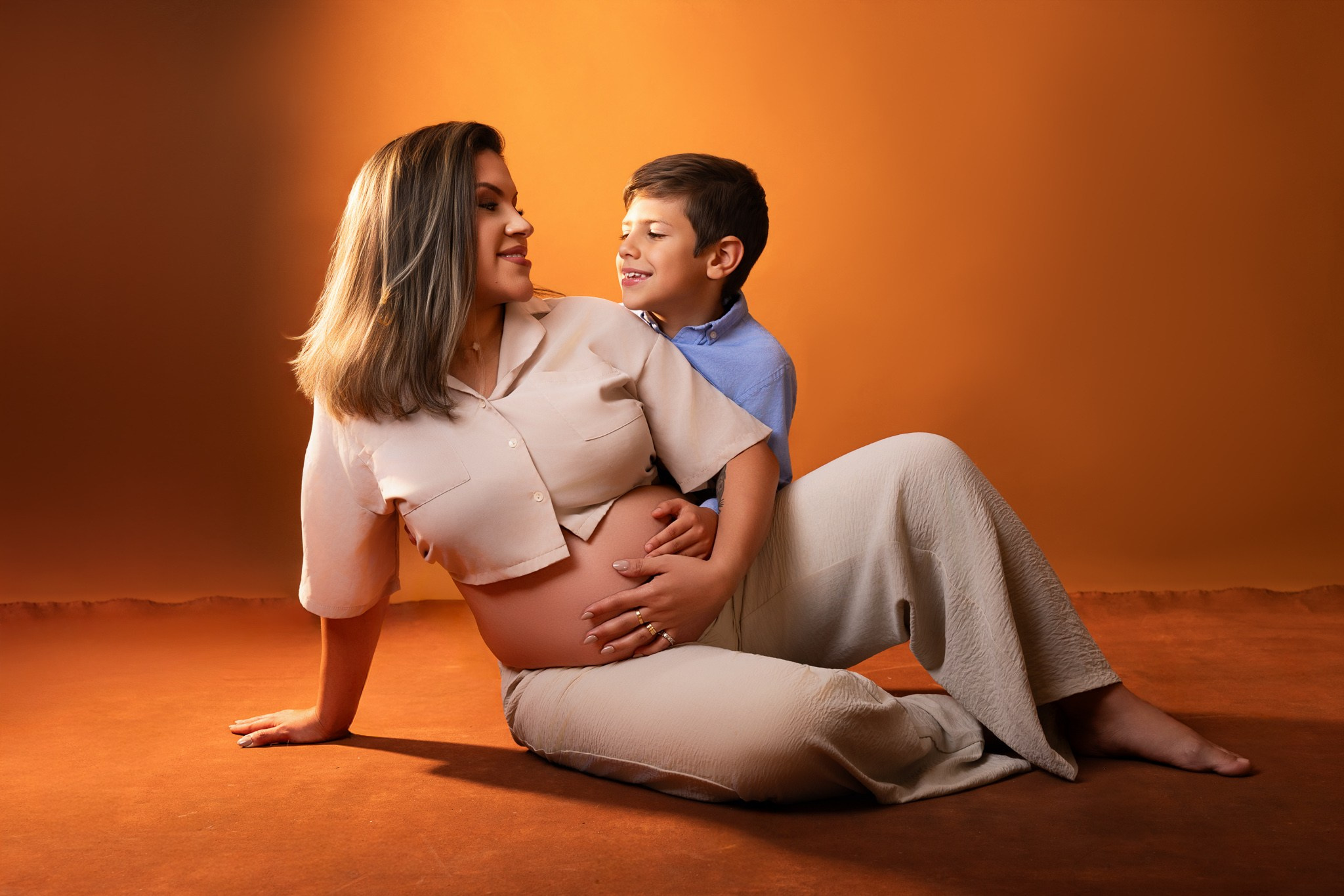 Bianca Maternity Photoshoot. Professional family, maternity & newborn photographer in North Charleston, SC, creating timeless portraits