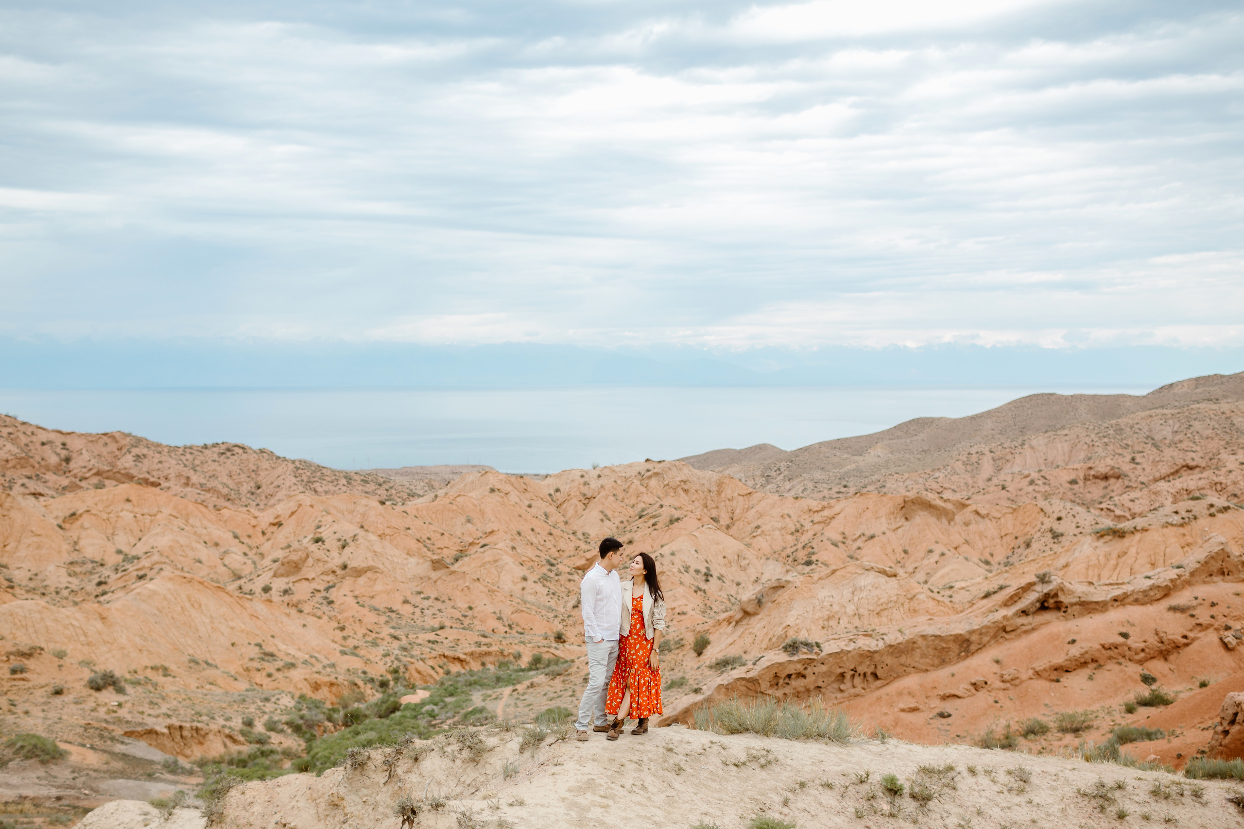 Лав стори в каньоне Сказка и на берегу Иссык-Куля. Фотограф в Бишкеке Оксана Шувалова