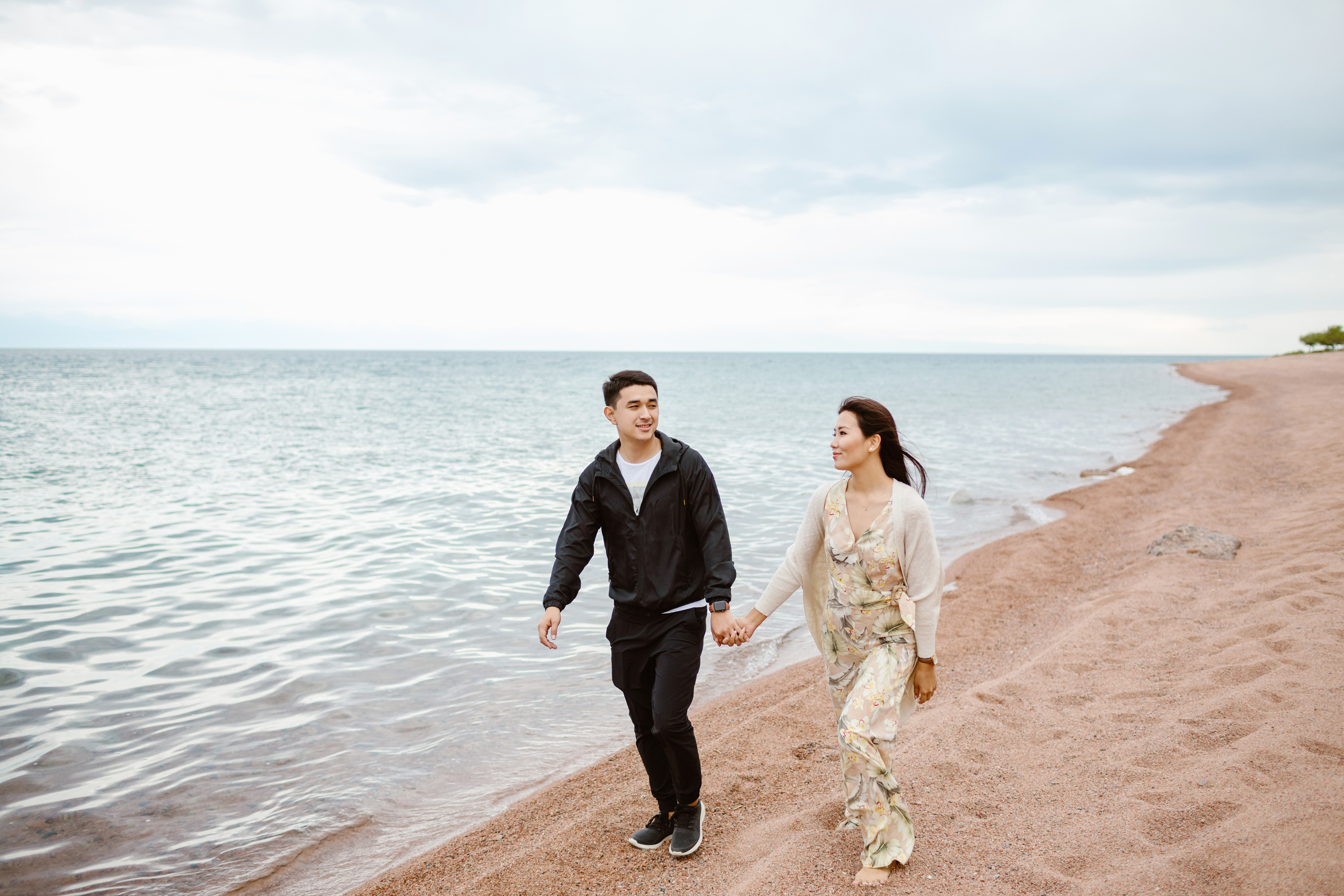 Лав стори в каньоне Сказка и на берегу Иссык-Куля. Фотограф в Бишкеке Оксана Шувалова