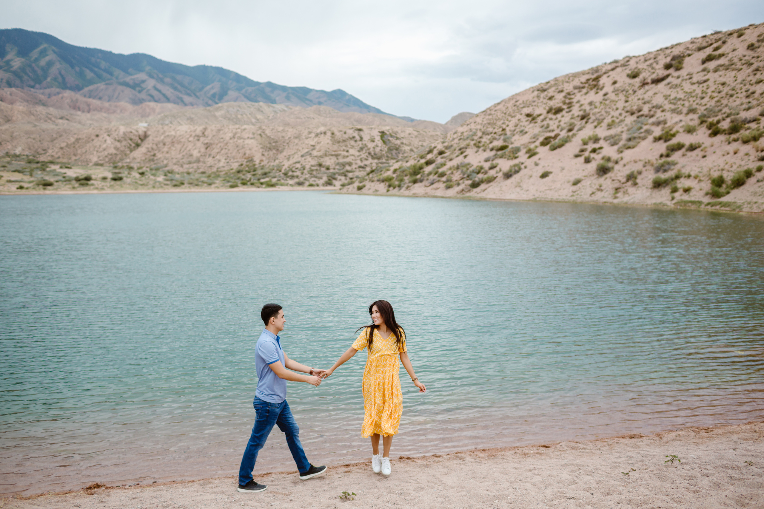 Лав стори в каньоне Сказка и на берегу Иссык-Куля. Фотограф в Бишкеке Оксана Шувалова