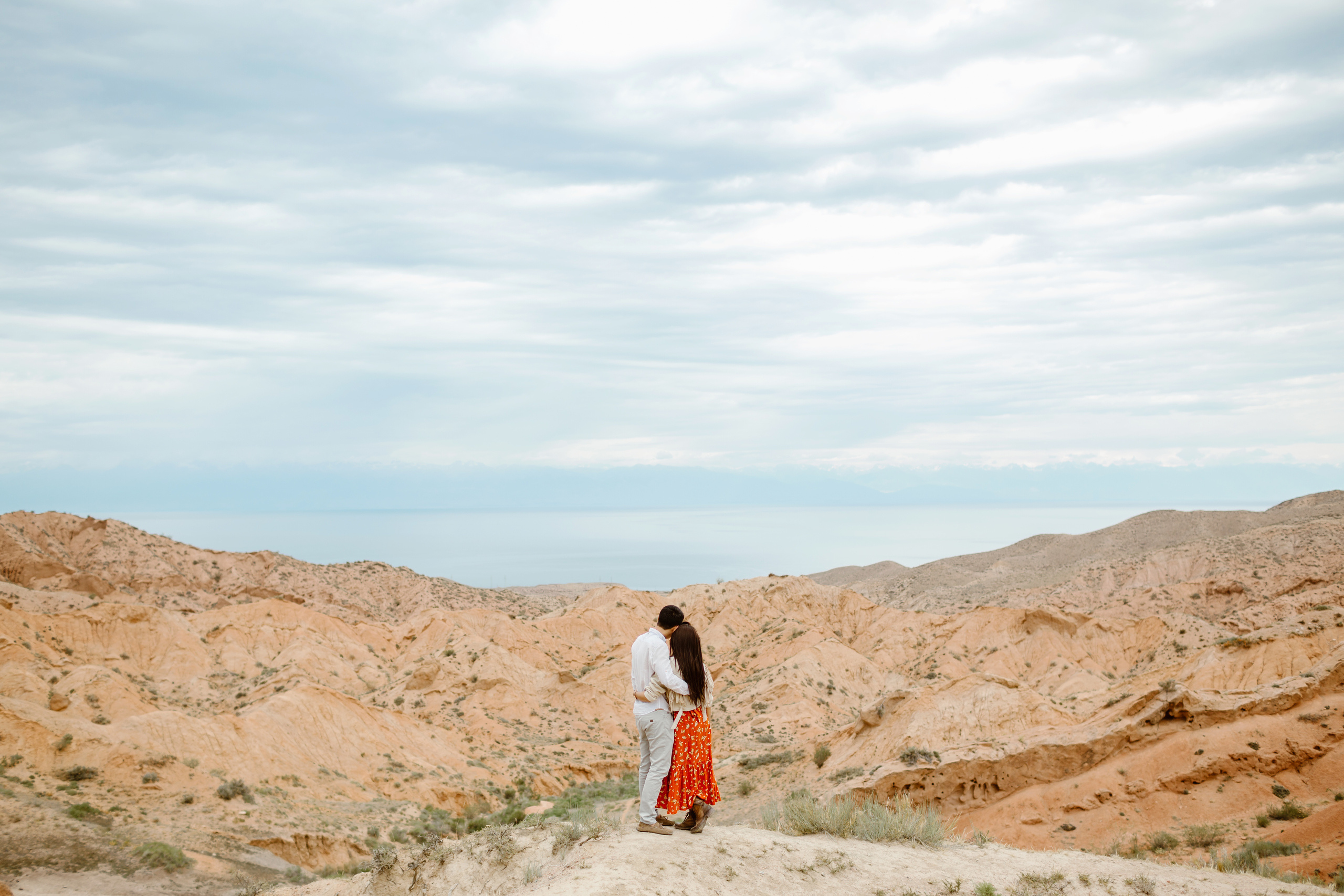 Лав стори в каньоне Сказка и на берегу Иссык-Куля. Фотограф в Бишкеке Оксана Шувалова