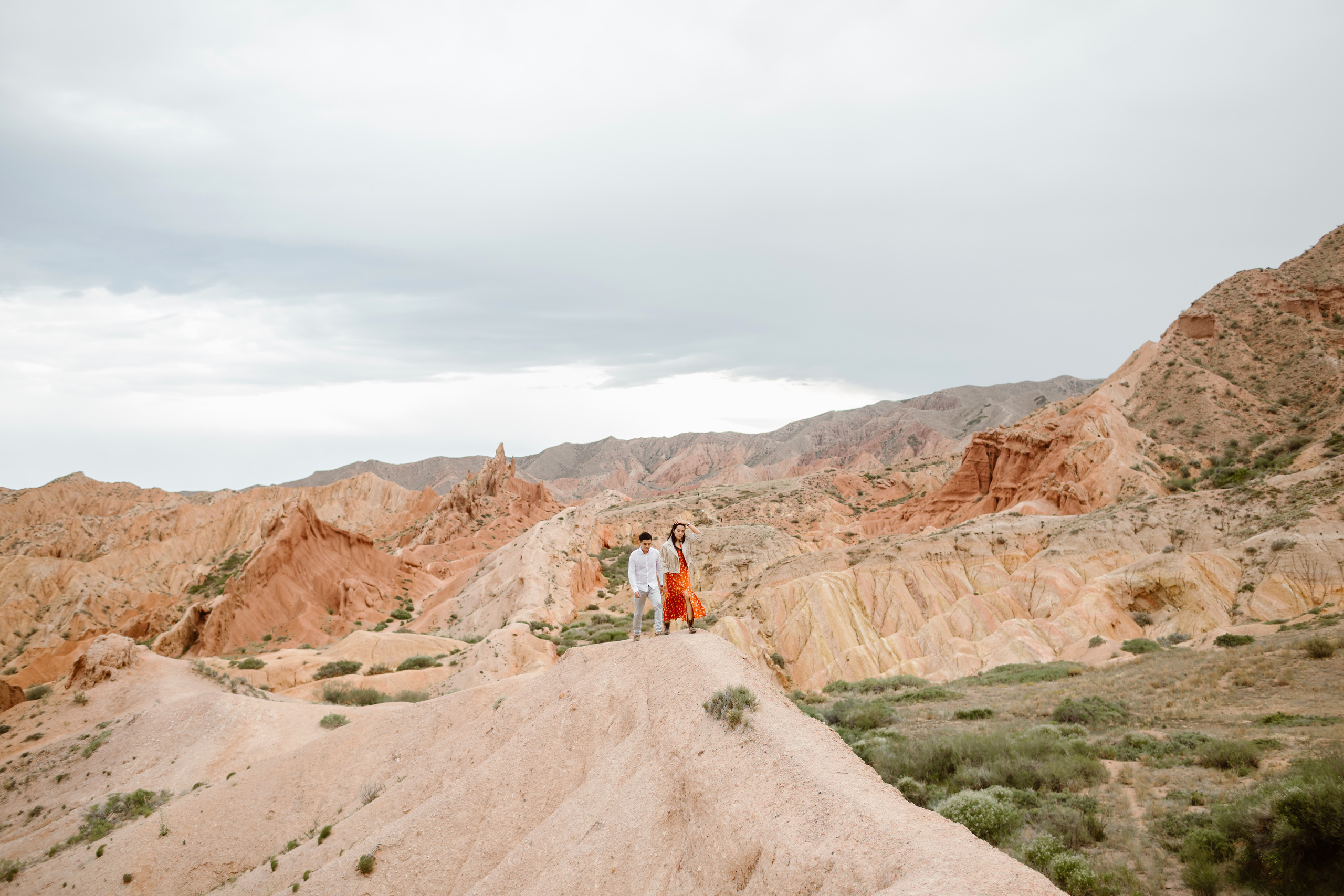 Лав стори в каньоне Сказка и на берегу Иссык-Куля. Фотограф в Бишкеке Оксана Шувалова