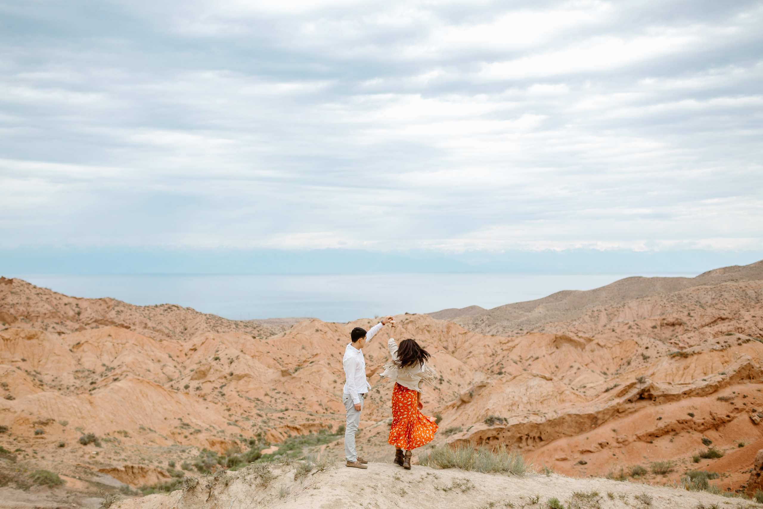 Лав стори в каньоне Сказка и на берегу Иссык-Куля. Фотограф в Бишкеке Оксана Шувалова