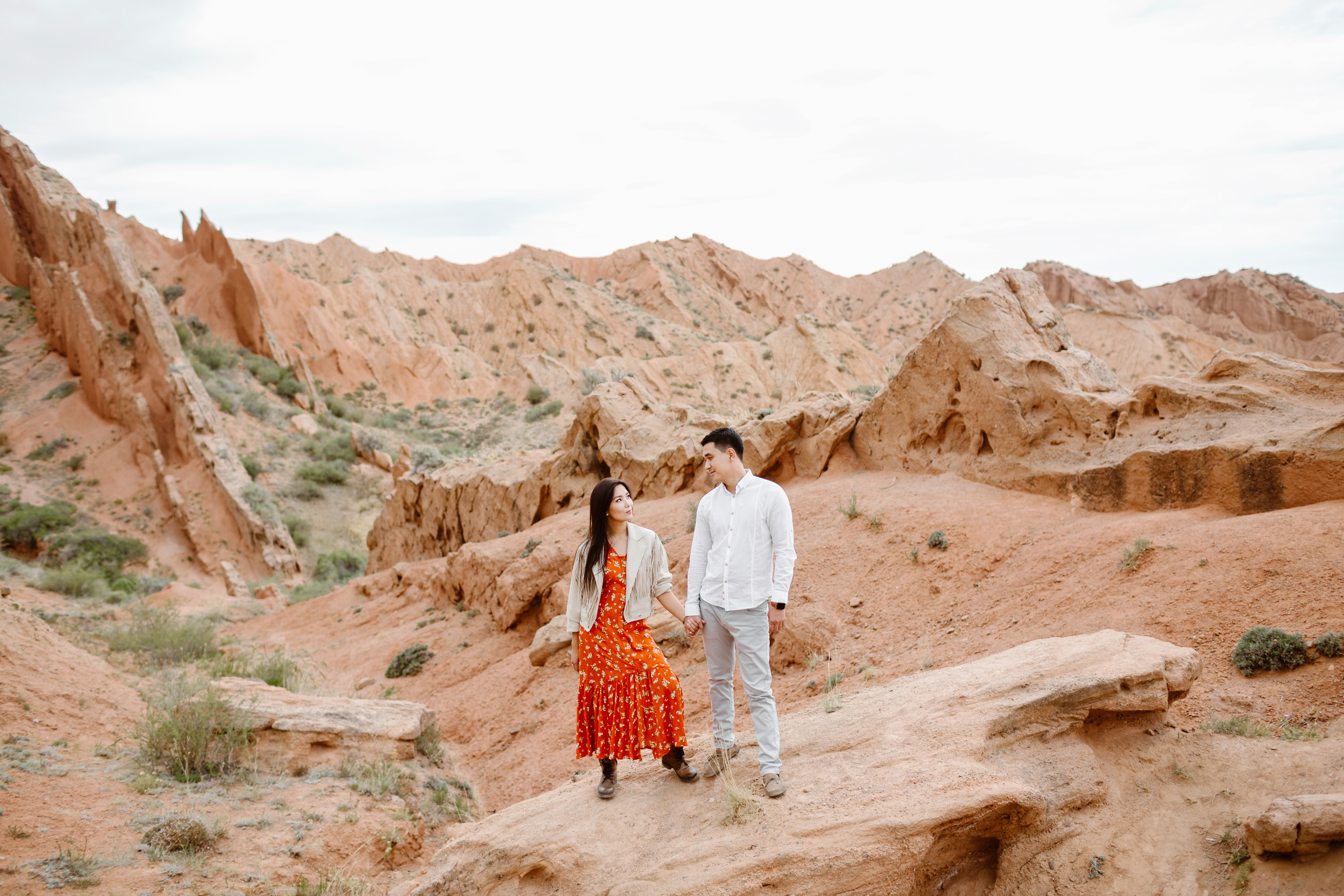 Лав стори в каньоне Сказка и на берегу Иссык-Куля. Фотограф в Бишкеке Оксана Шувалова