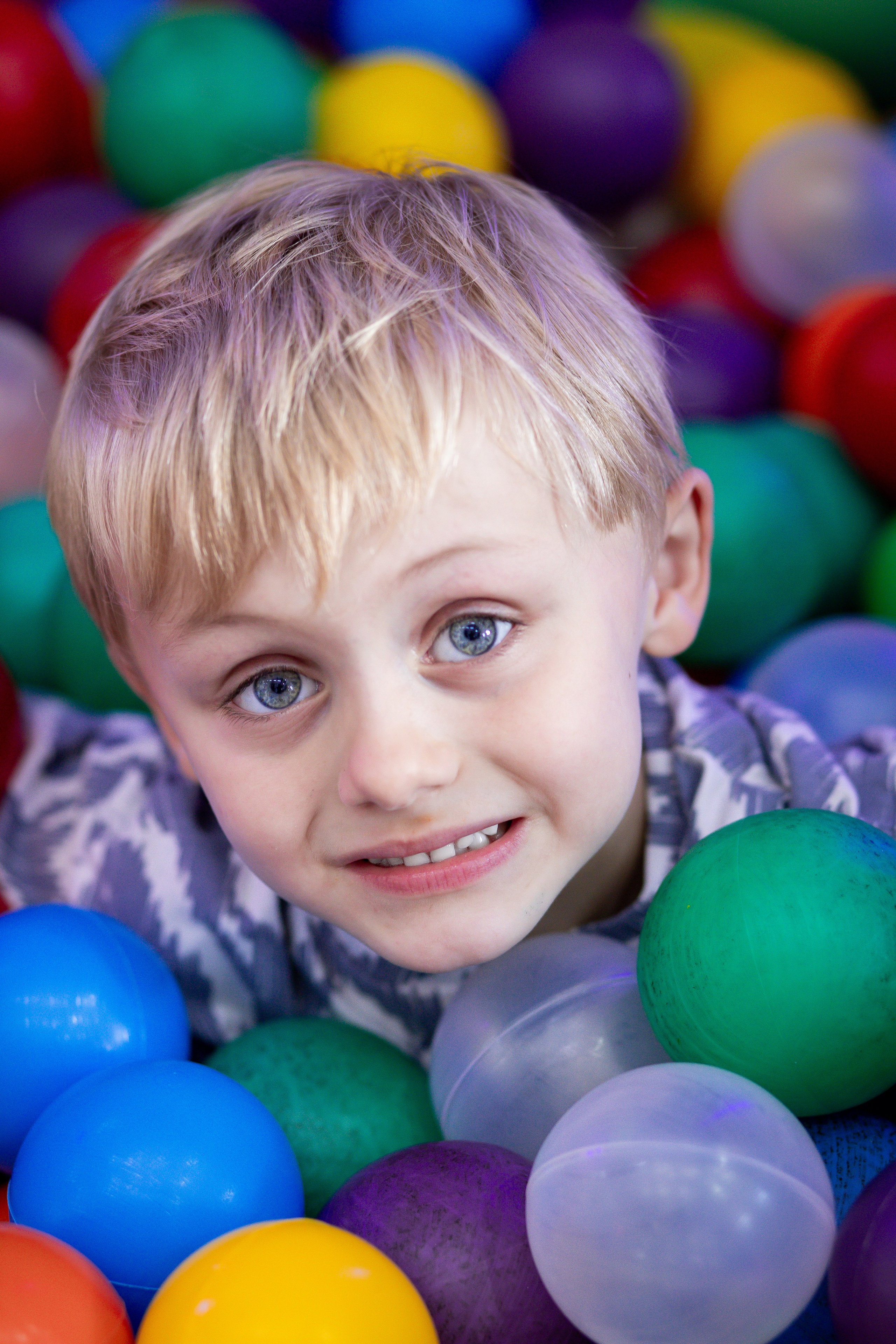 FESTAS INFANTIS. Fotógrafo de momentos Sagrados