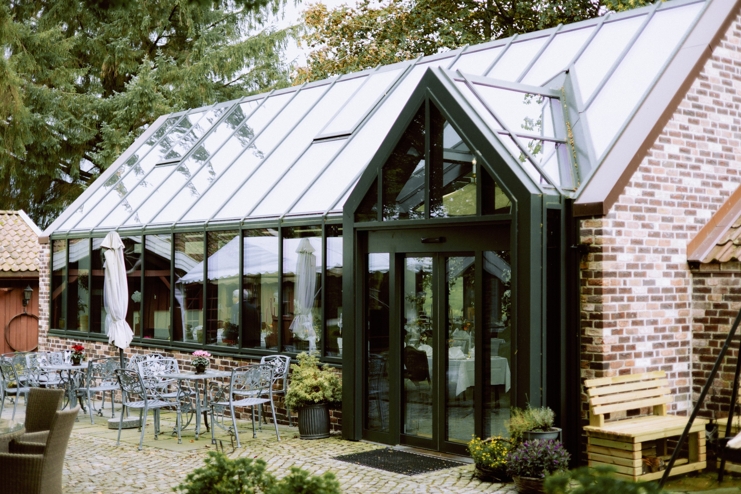 Our beautiful film. Warm family & Wedding stories