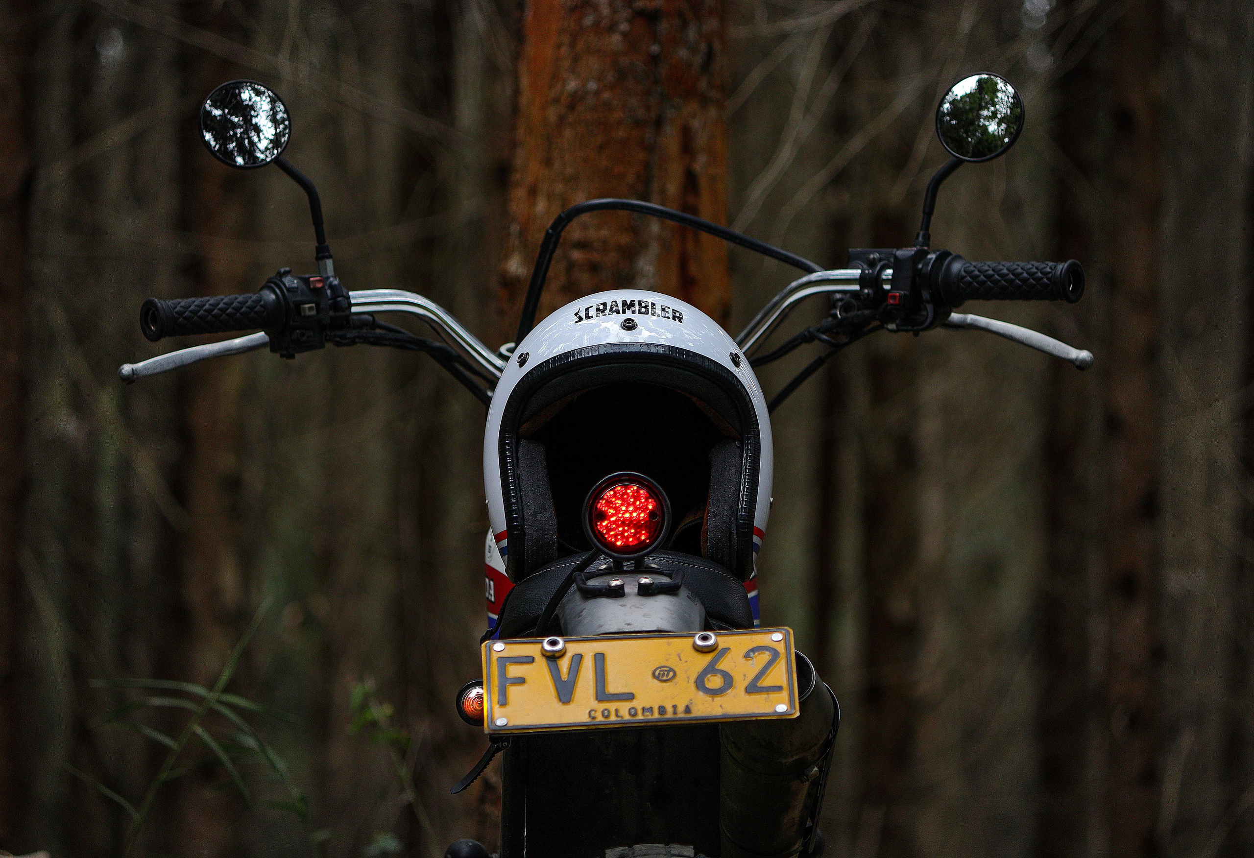 Fotógrafo de retratos fotógrafo de estilo de vida fotografía de locación fotografía de estudio sesión de fotos marca personal. Fotografía profesional para su evento en Caldas por SERFOTOGRAFÍA