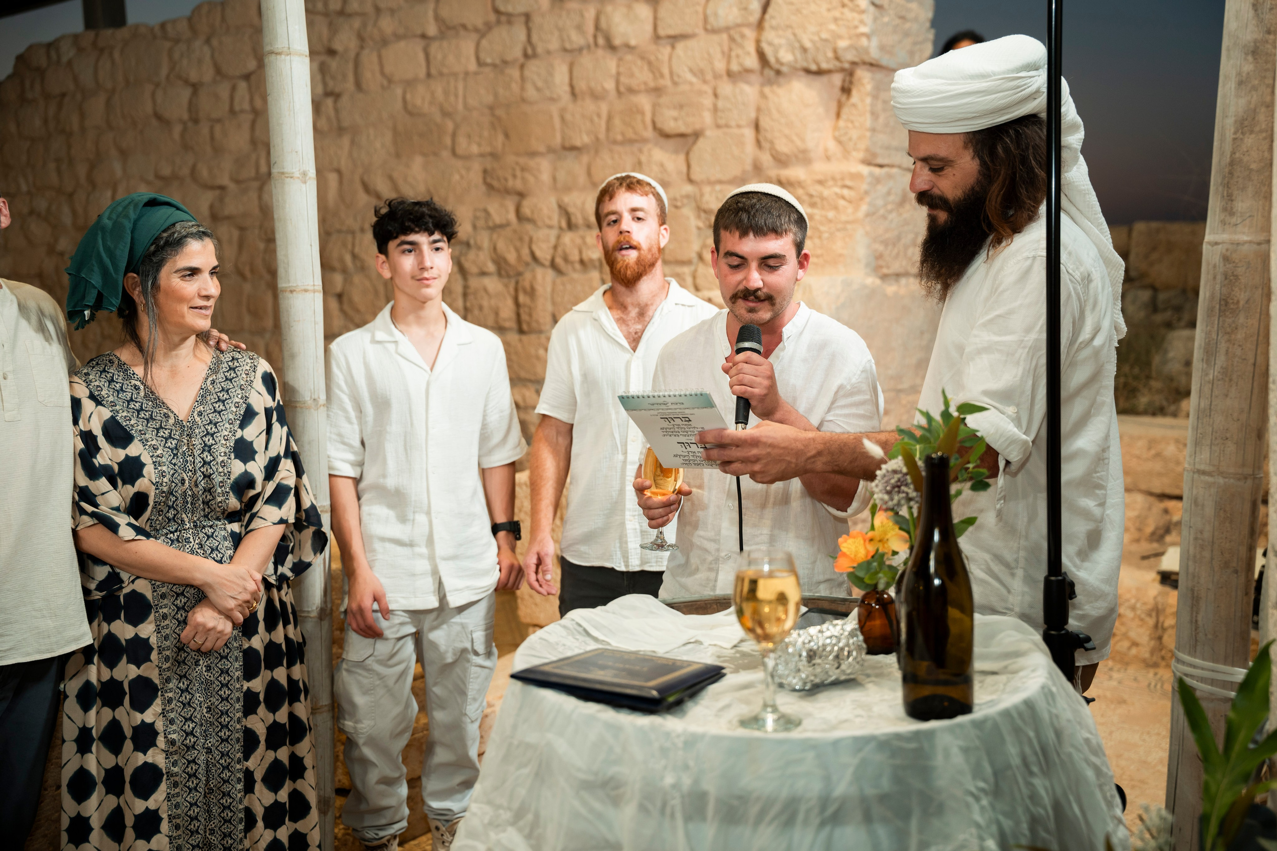 עדן ושלהבת. יוסף מזרחי צילום חתונה, ברית וזוגיות. צלם מקצועי שאוהב להוציא אתכם הכי יפים ברגעים הכי מרגשים