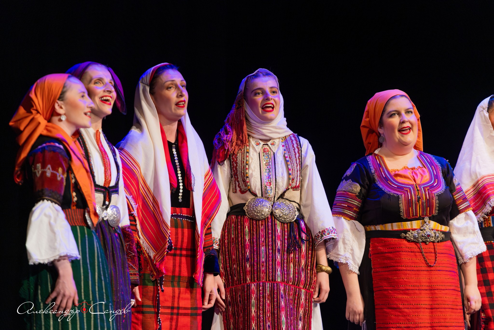 „Змейова сватба“, спектакъл на представителен ансамбъл „Шевица“ - 28.03.2026 -. Александър Сандев - website