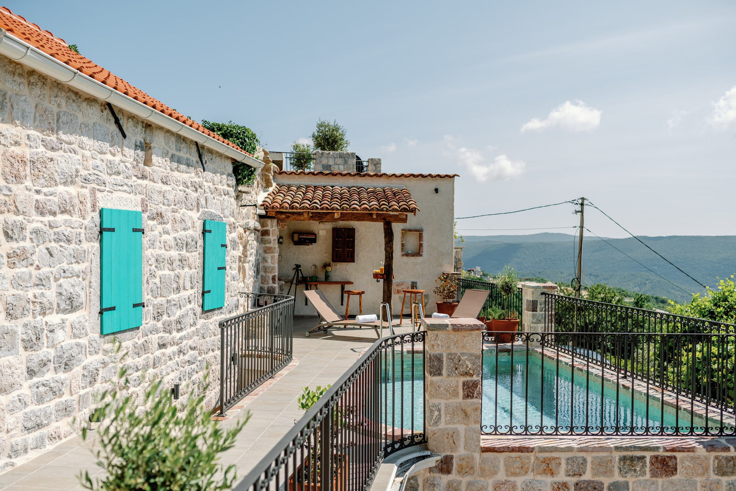 Real Estate Photography. Montenegro. EVAN ARISTOV WEDDING PHOTOGRAPHY — Seattle Wedding Photographer