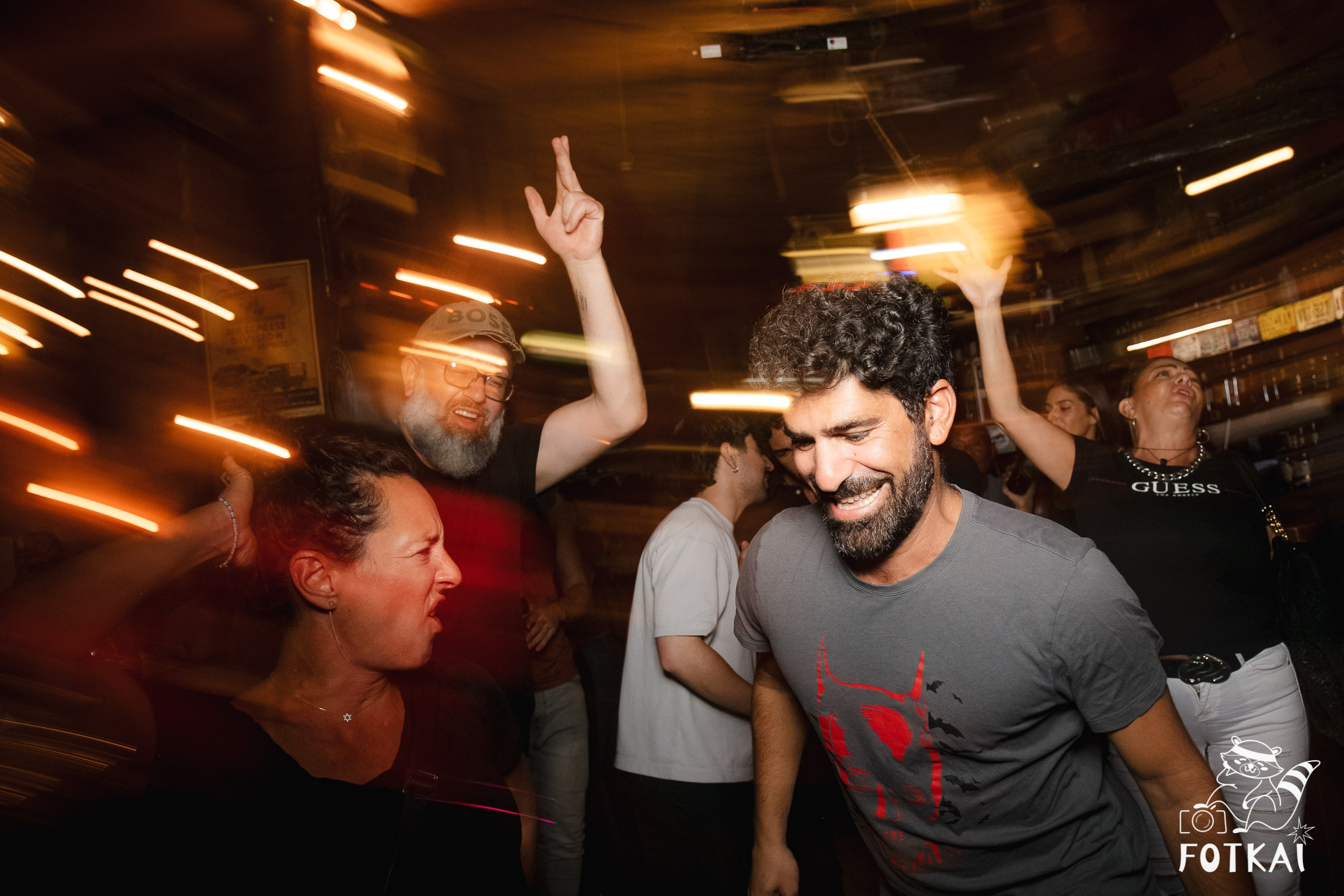 Get Back en El Paso Bar – Noche de Rock en Vivo | Reportaje Fotográfico Oktoberfest | FOTKAI