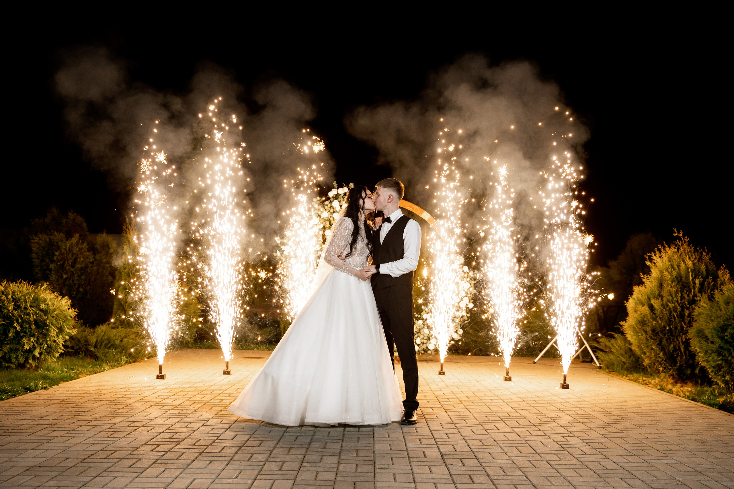 Irina Ermak Hudson Valley wedding photographer. Irina Ermak wedding photographer in New York