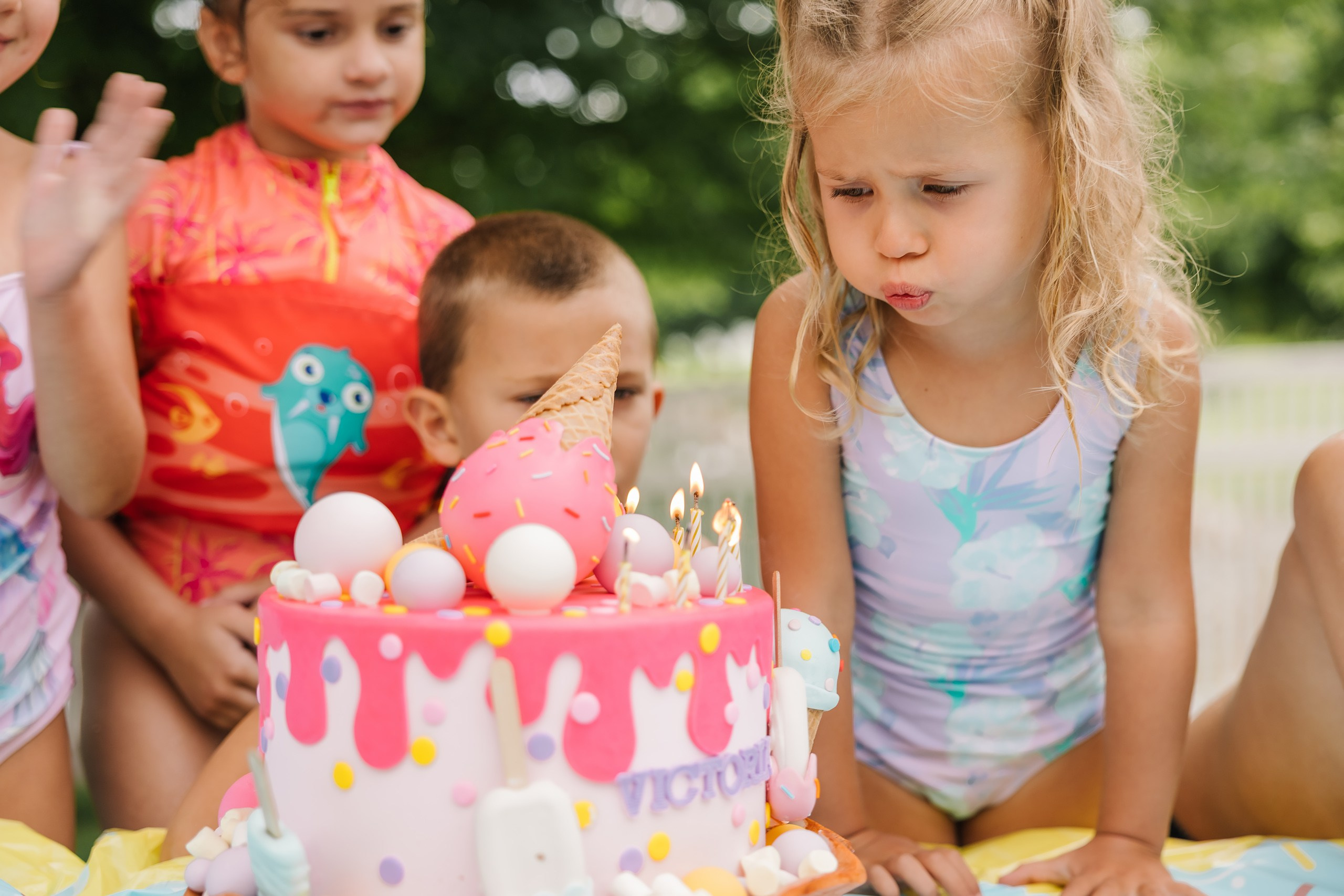 Birthday Party. Wedding family event photographer in Chicago Nick Yushevich