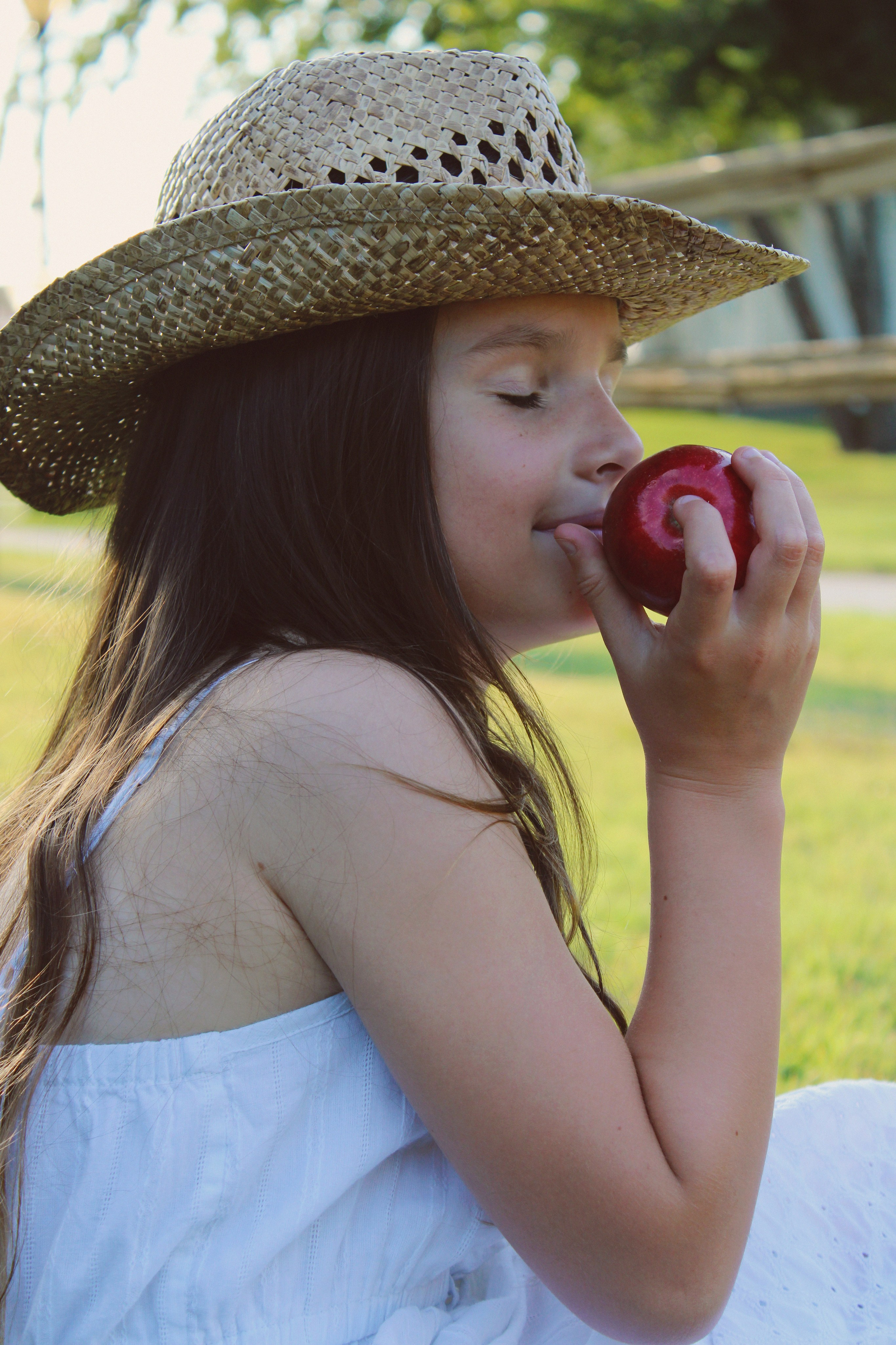 Texas Countryside Family Photoshoot in Cowboy Style. Lana Petrychenko — Portrait & Family Photographer. Valencia, Spain