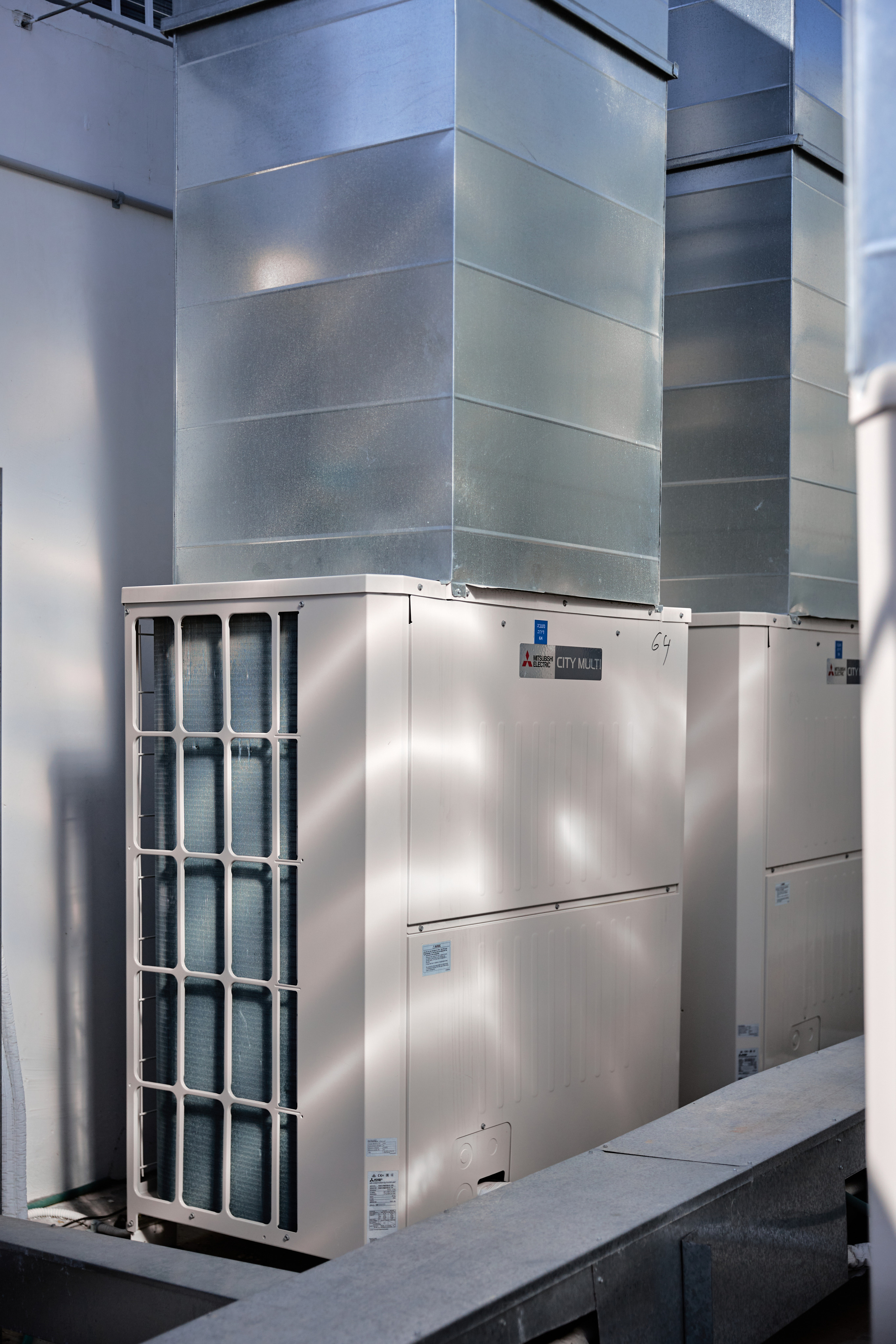 MITSUBISHI ELECTRO & CREATIV PEOPLE. צילום ווידאו לעיצוב פנים ואדריכלות