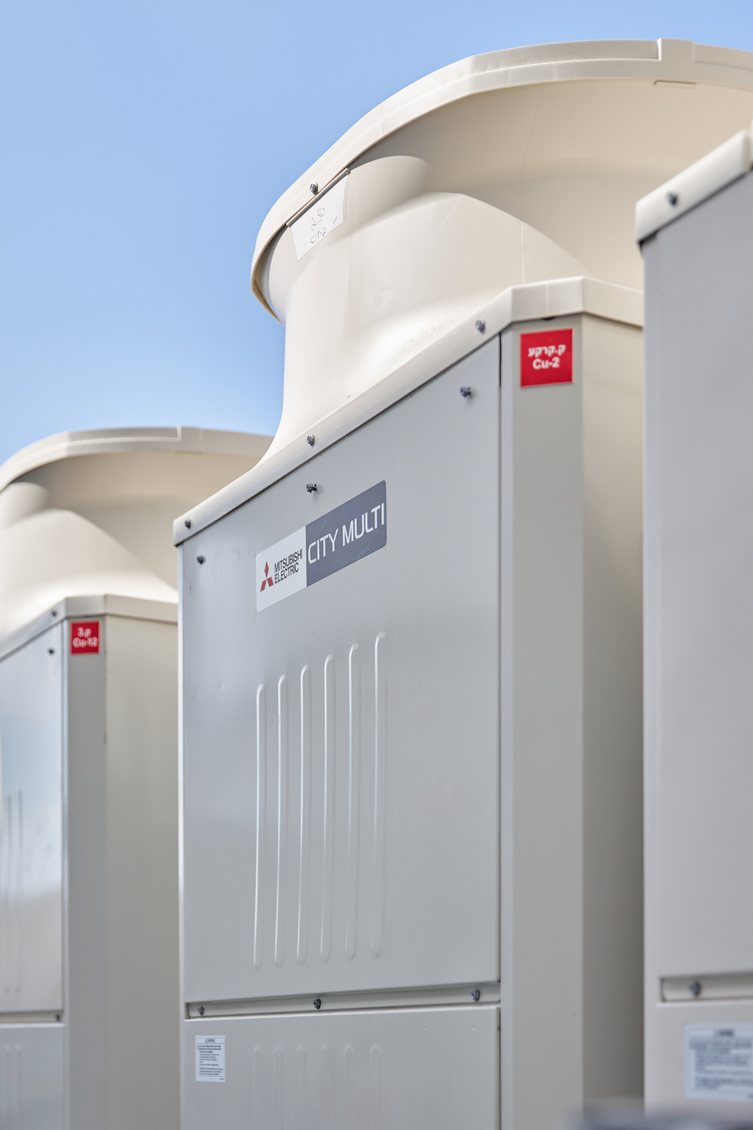 MITSUBISHI ELECTRO & CREATIV PEOPLE. צילום ווידאו לעיצוב פנים ואדריכלות